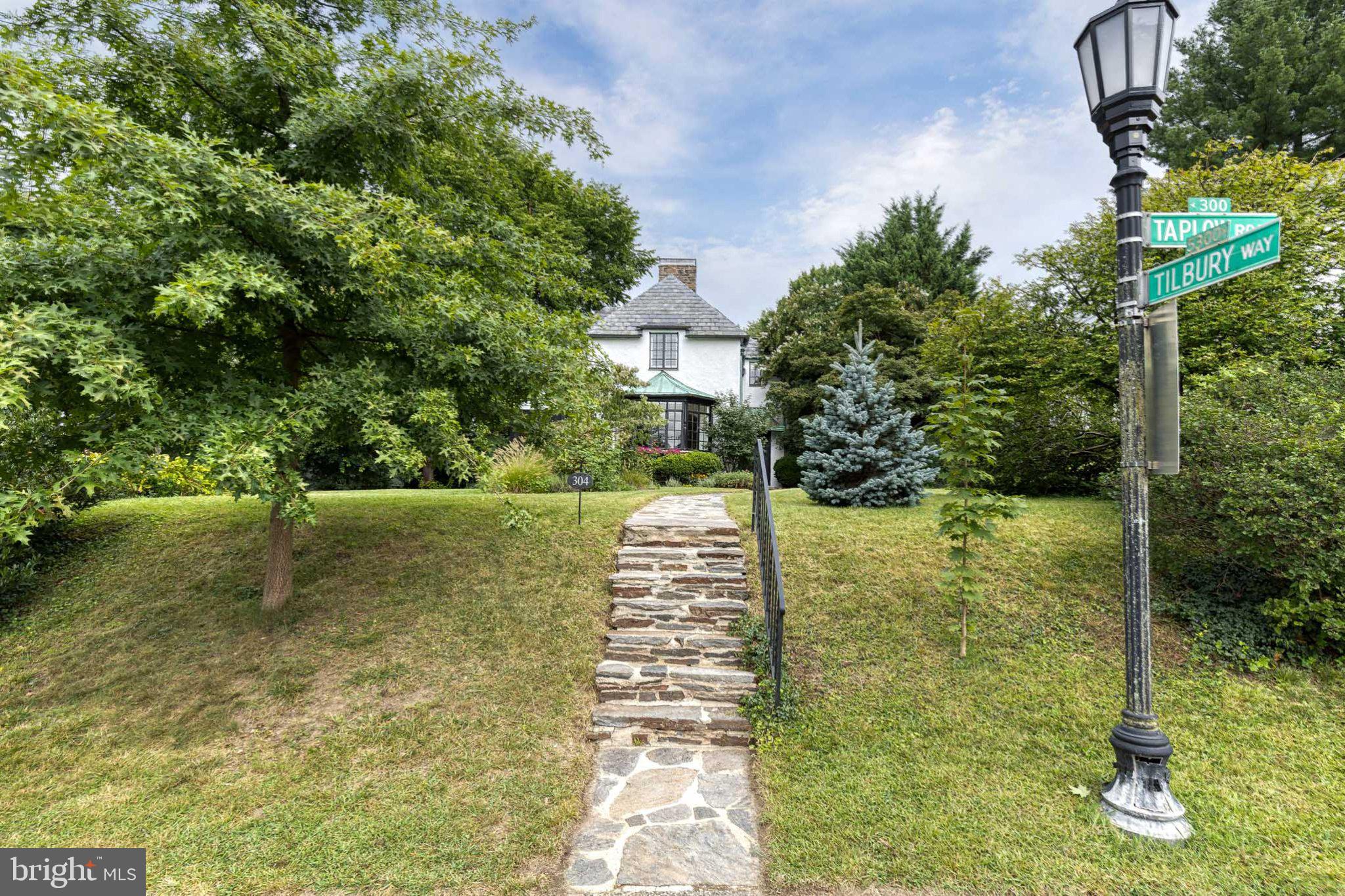304 TAPLOW ROAD