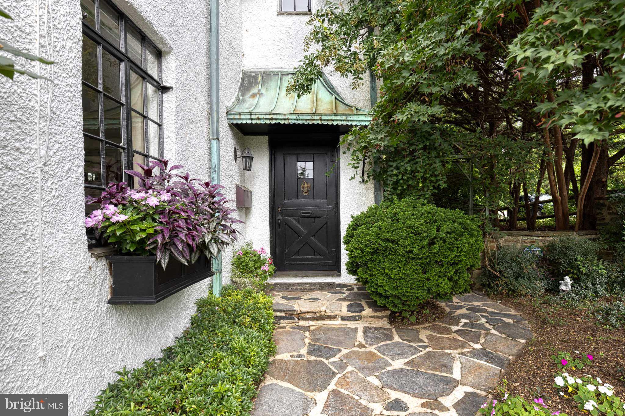 304 TAPLOW ROAD