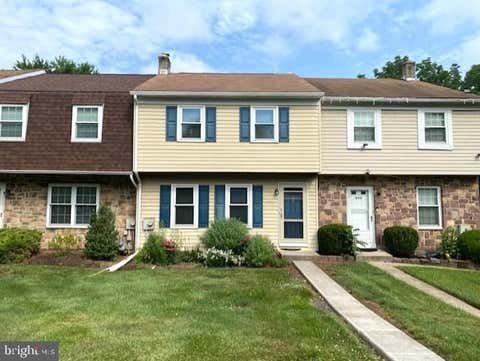 Townhouse For Sale - 834 Jackson Street<br/> LANSDALE, PA 19446
