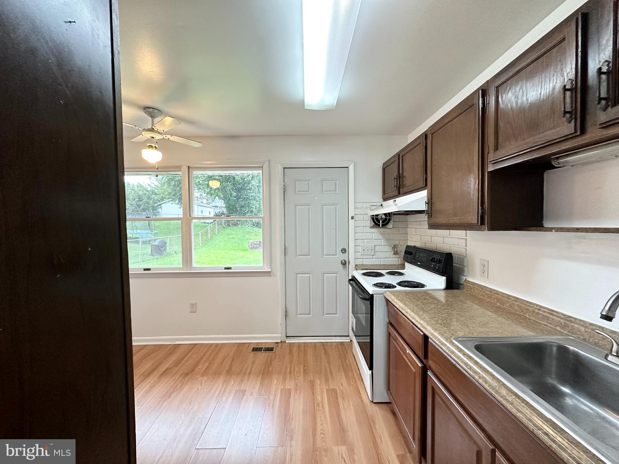 PARKVILLE - Residential Lease