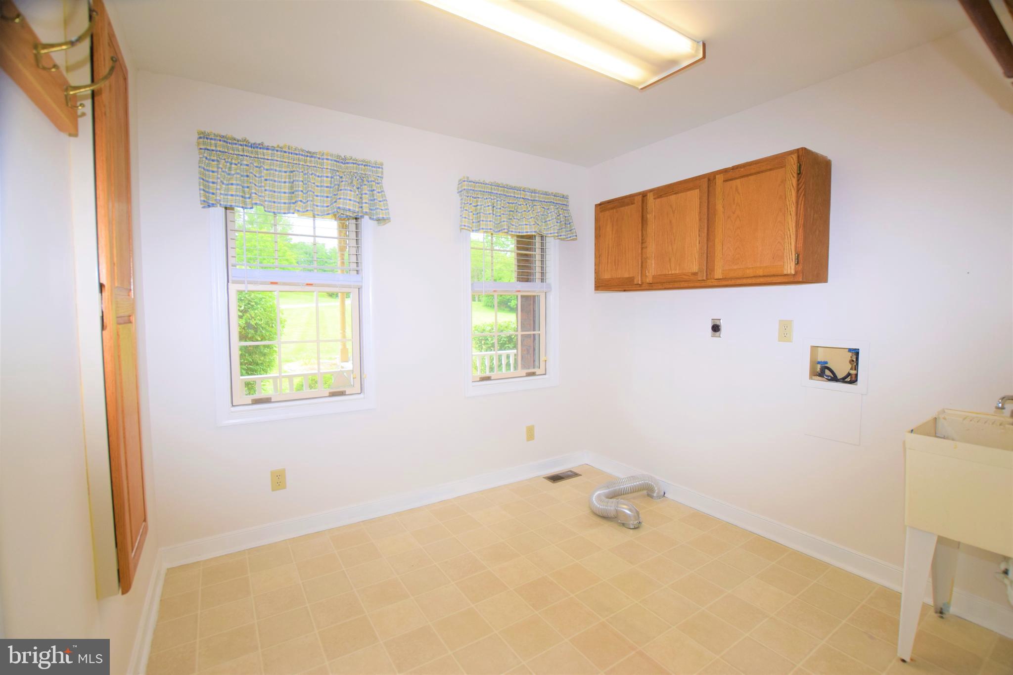 GRAND VALLEY FARMS - Residential