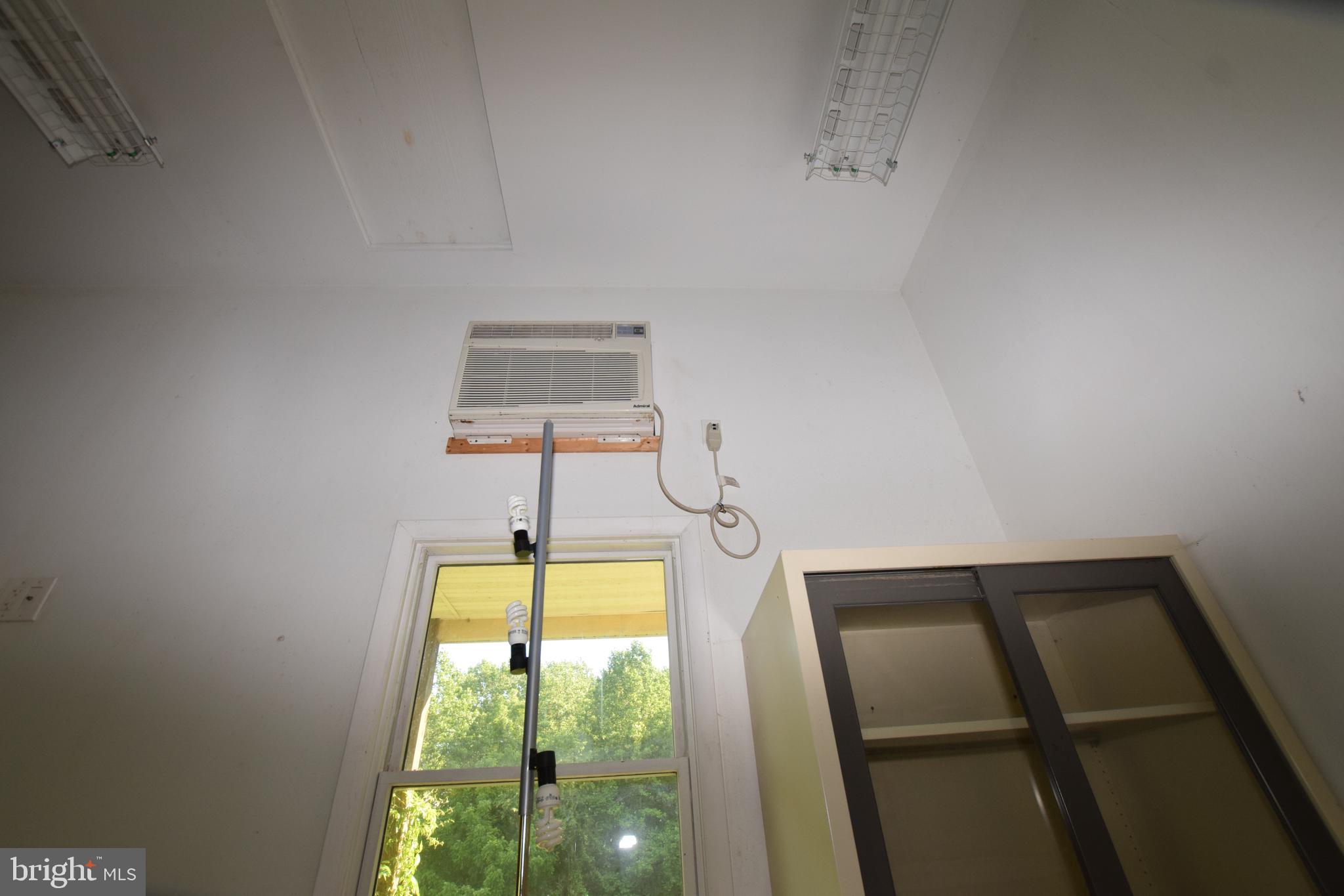 GRAND VALLEY FARMS - Residential