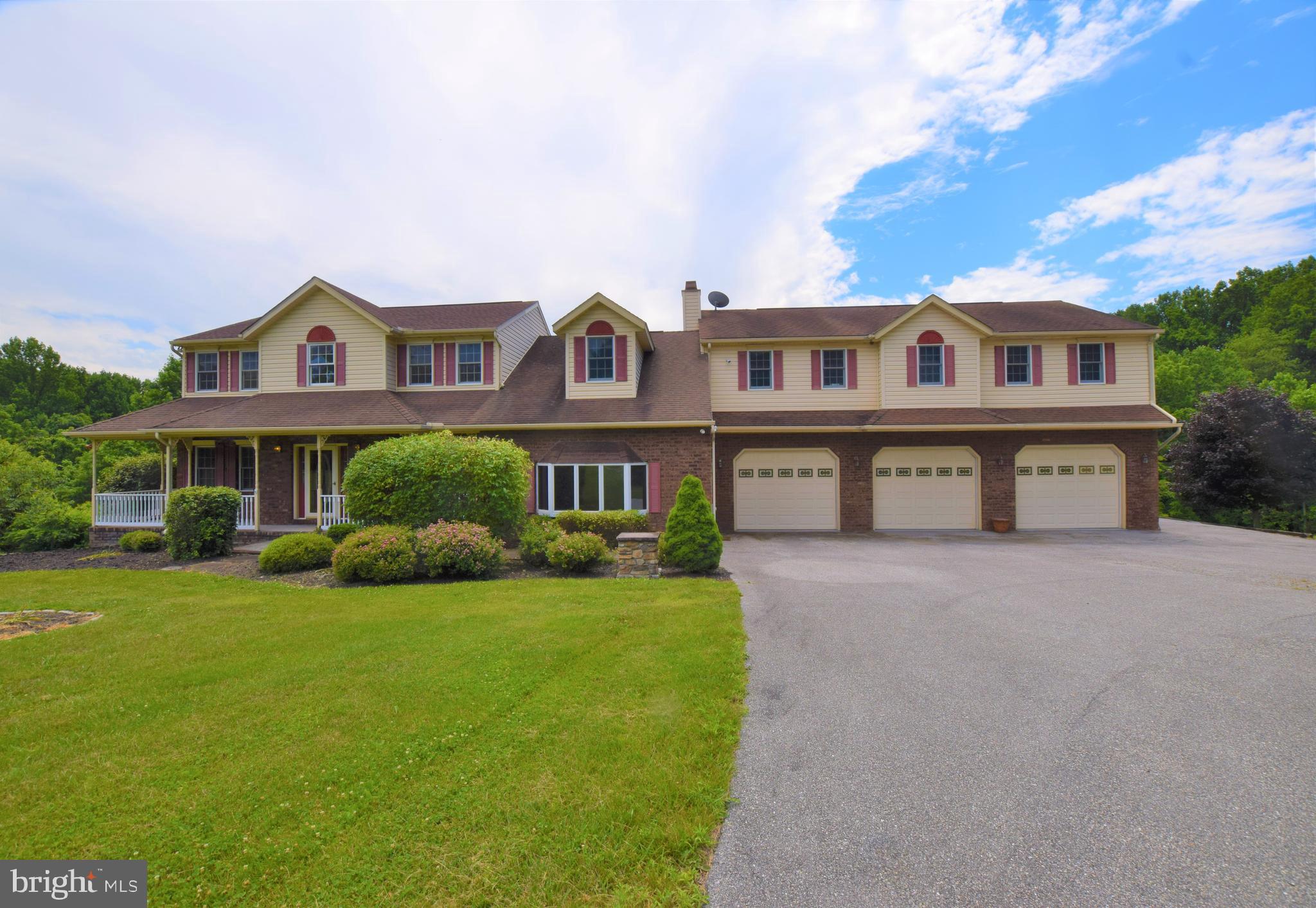 GRAND VALLEY FARMS - Residential