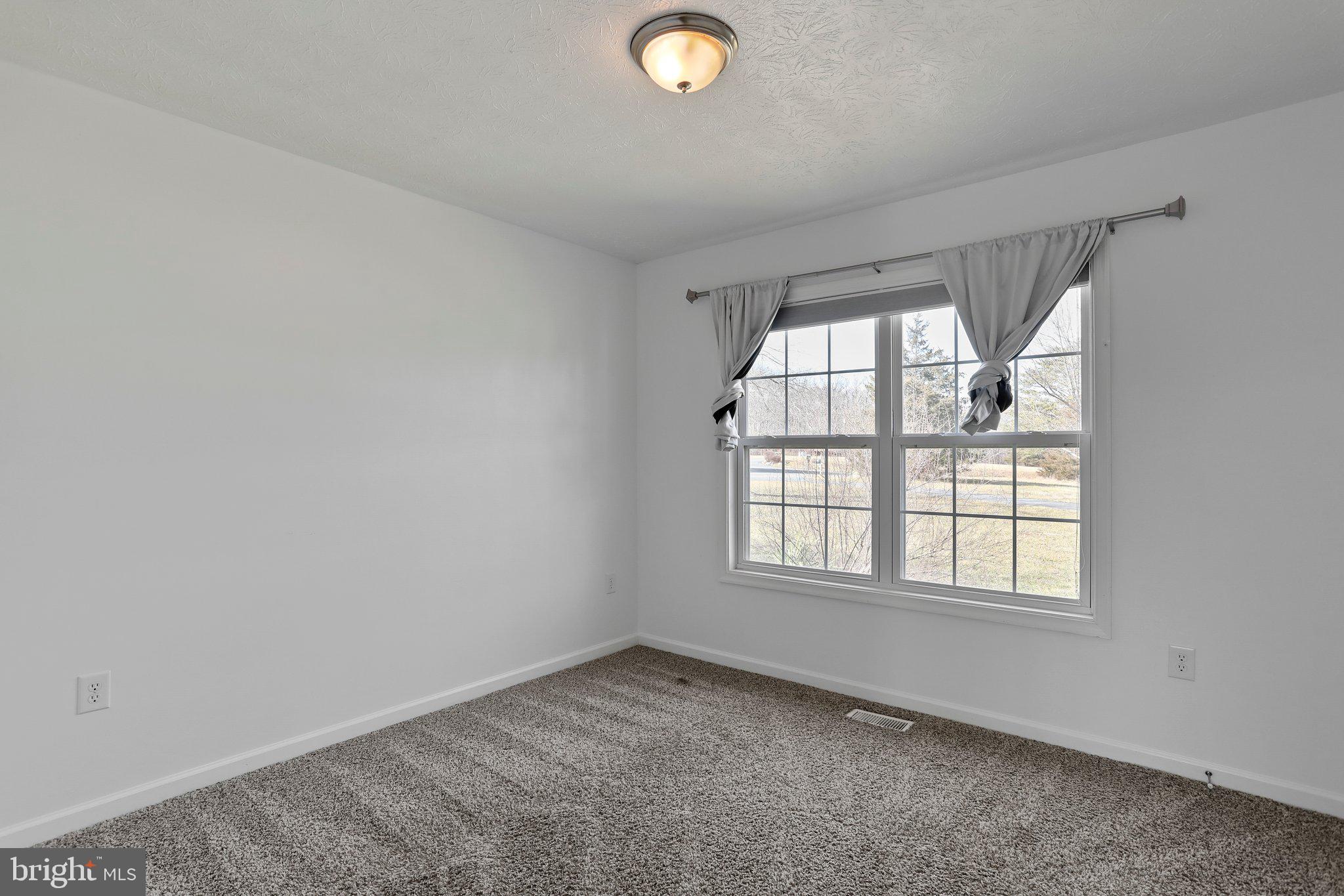 MEADOWS OF ARDEN - Residential Lease