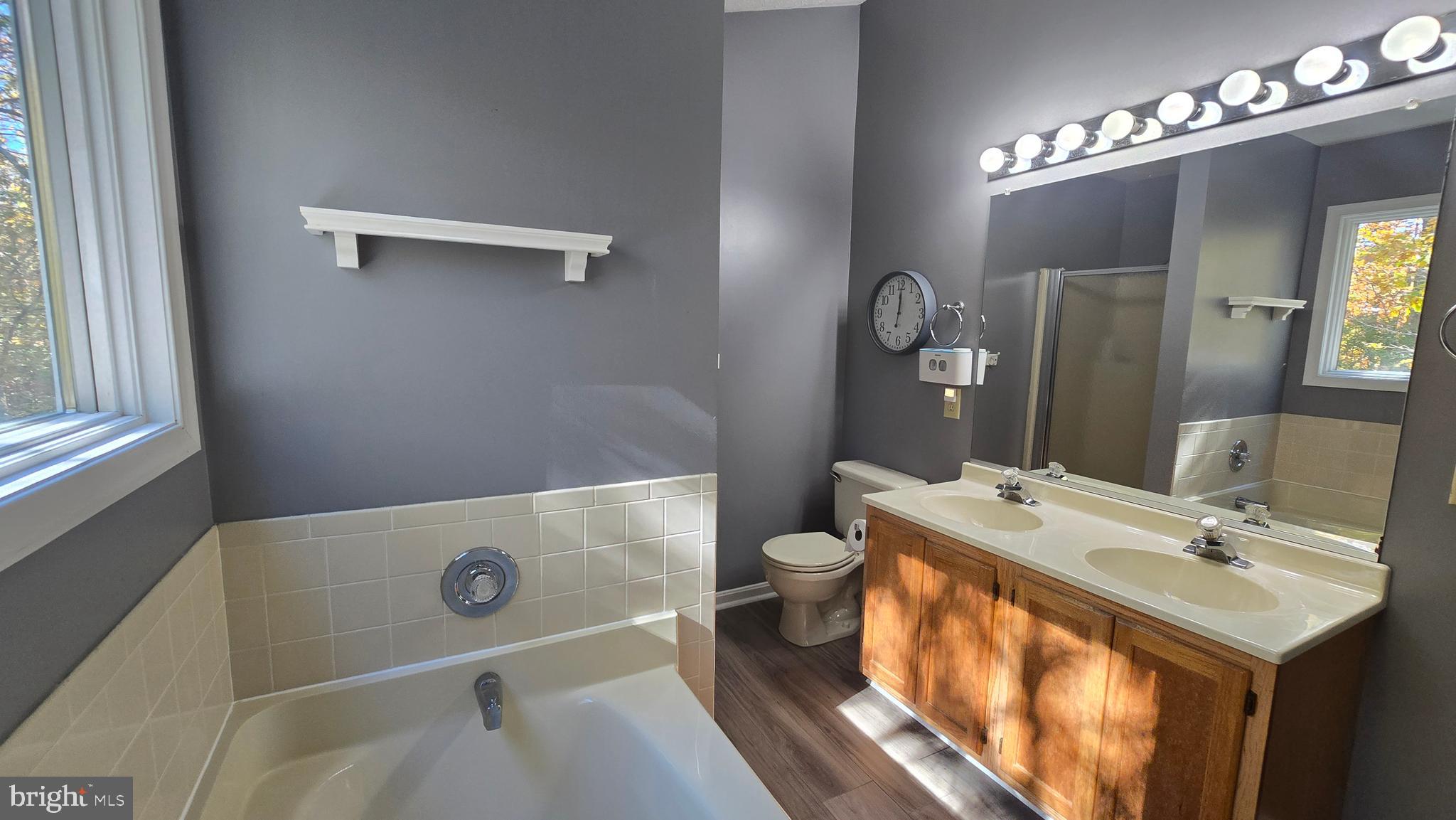 REDGATE - Residential