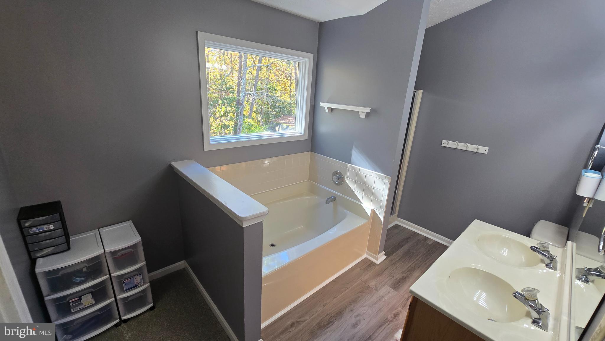 REDGATE - Residential