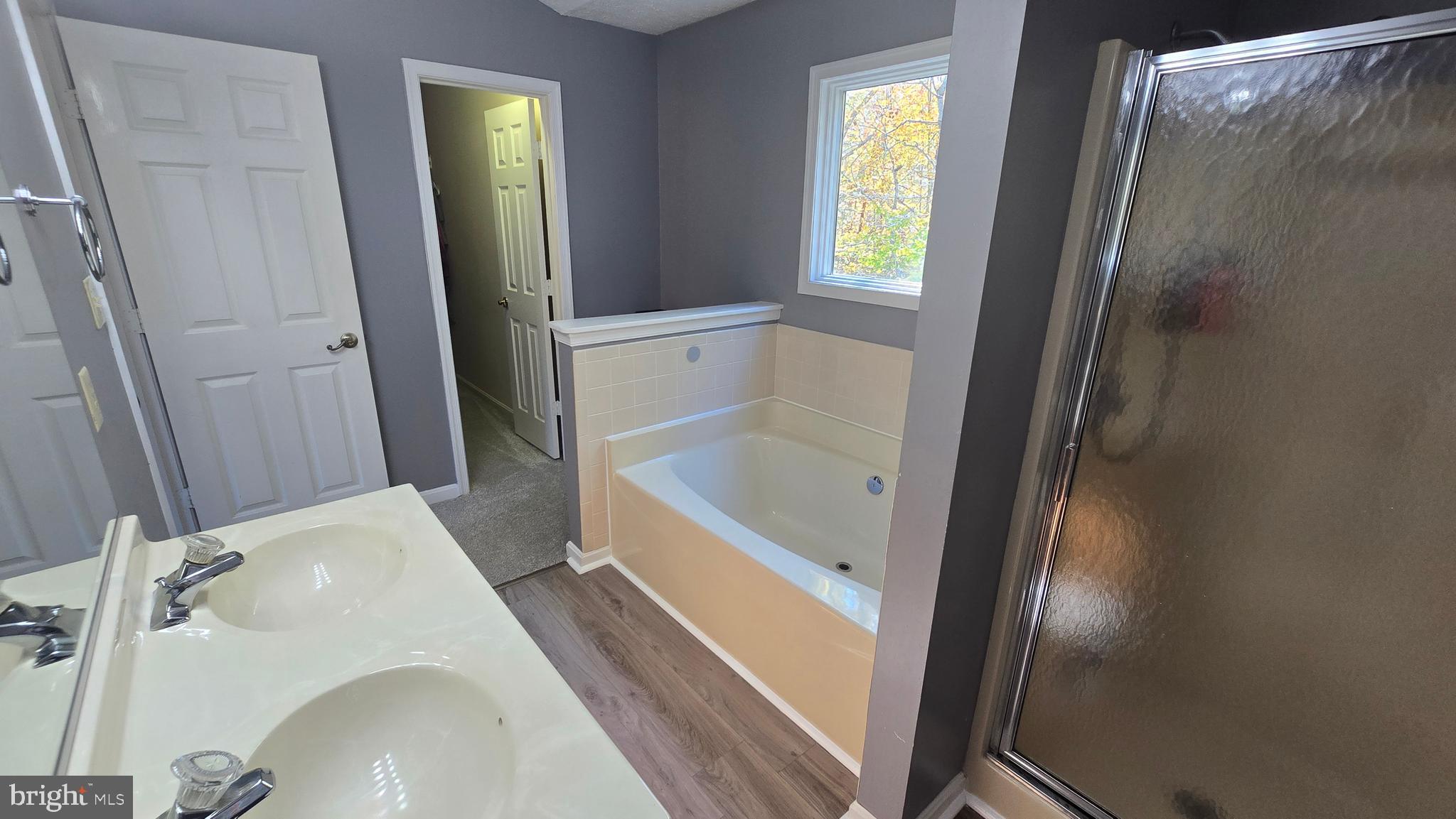 REDGATE - Residential