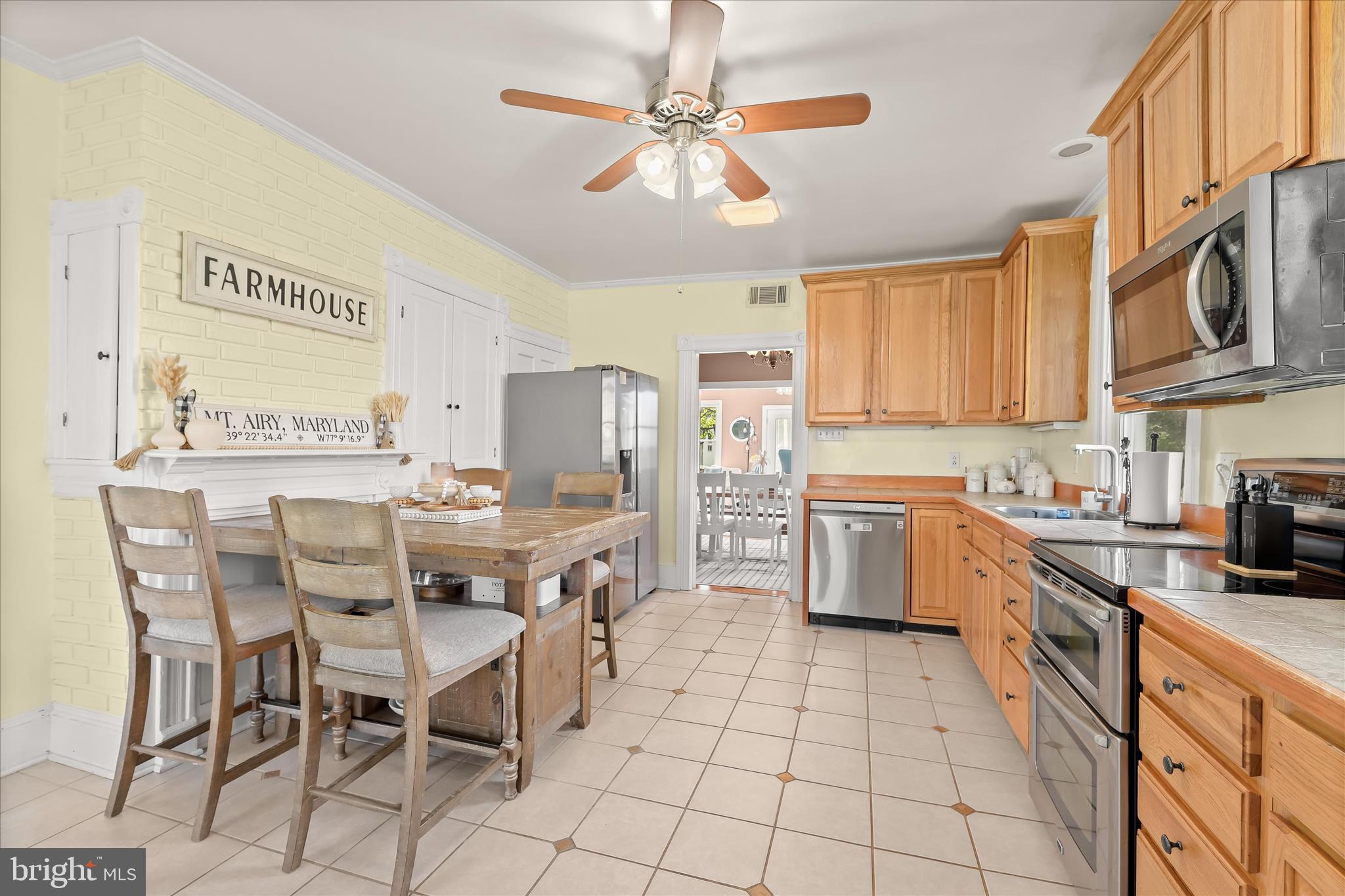 RATTLE RIDGE - Residential