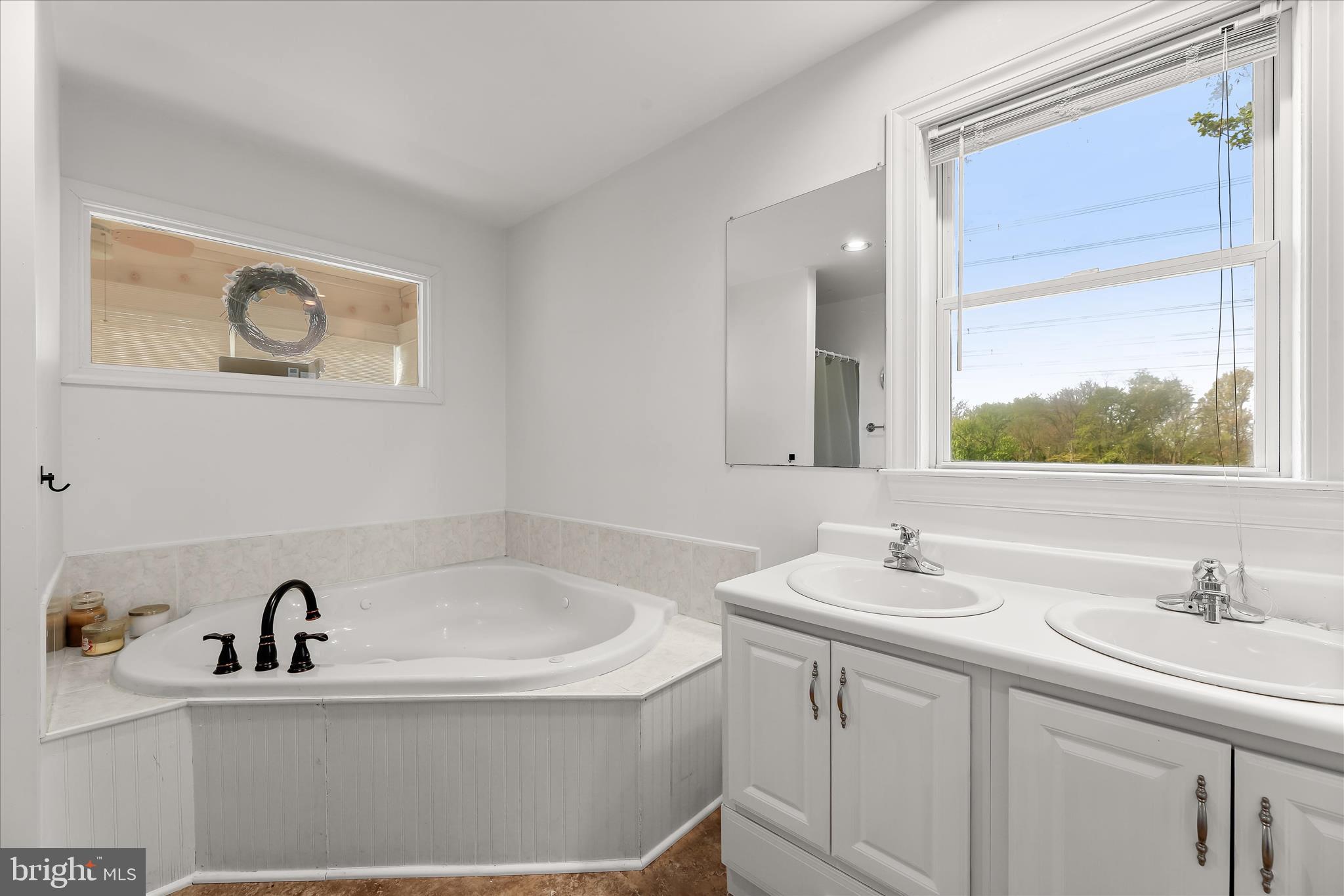 RATTLE RIDGE - Residential