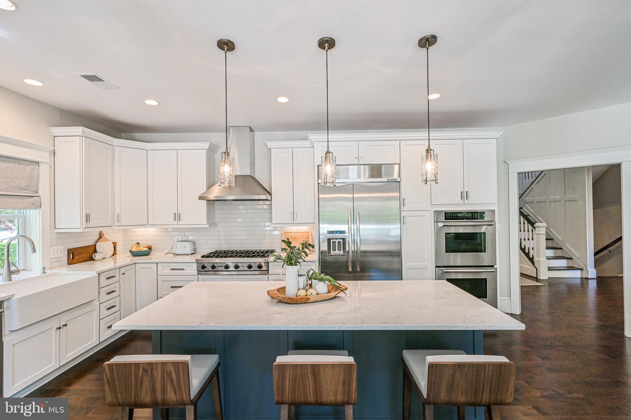 GOLF CLUB MANOR - Residential