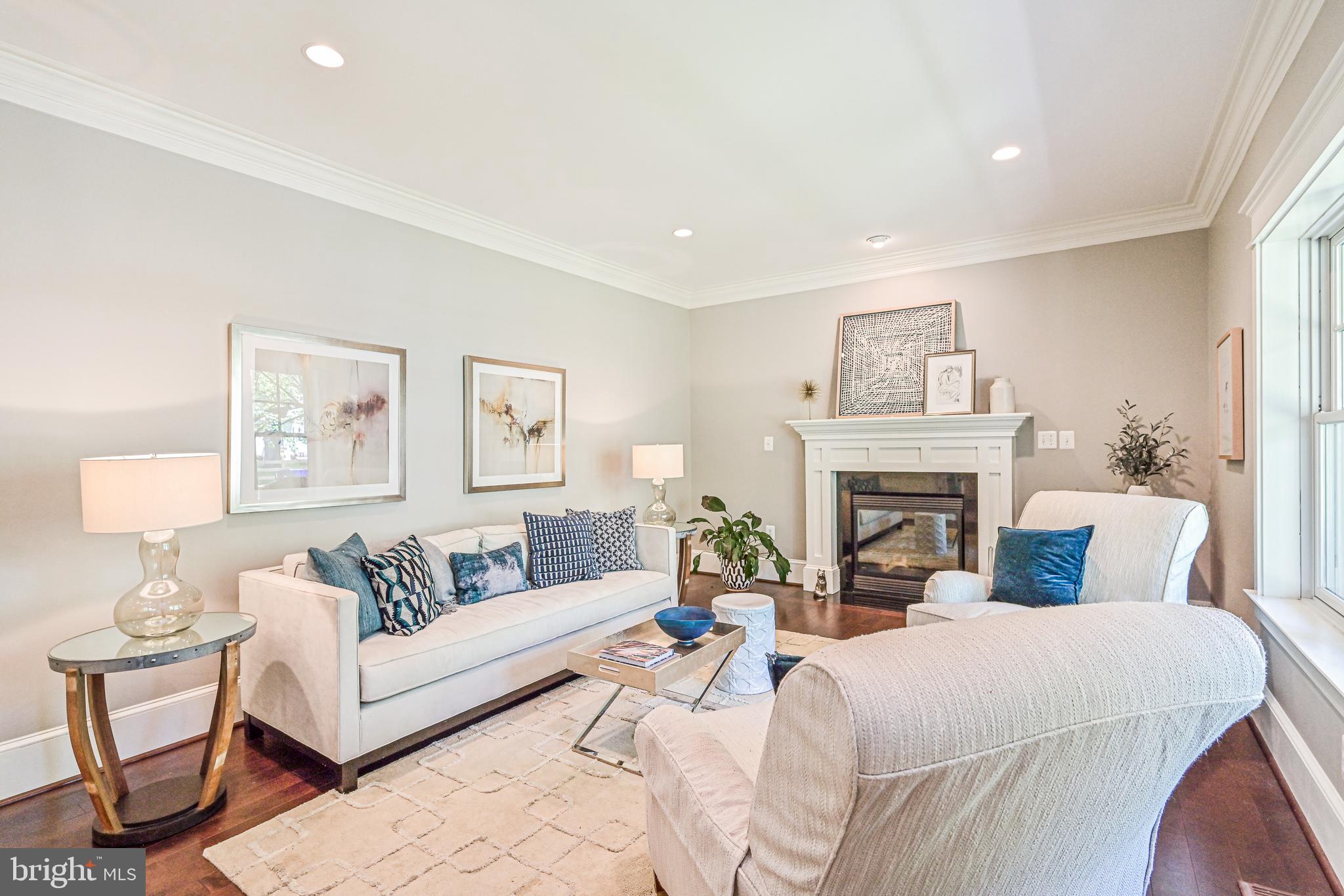 GOLF CLUB MANOR - Residential