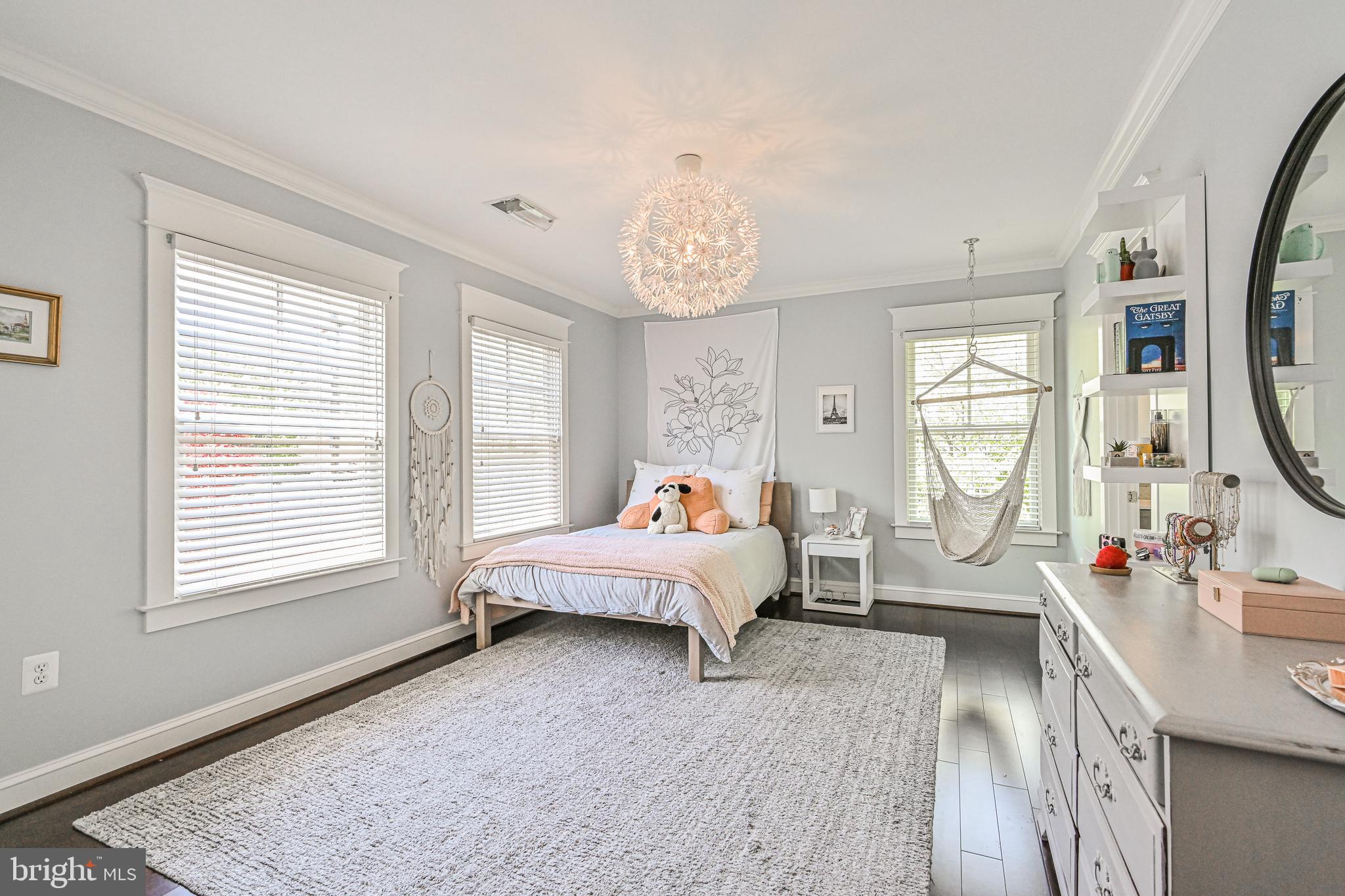 GOLF CLUB MANOR - Residential