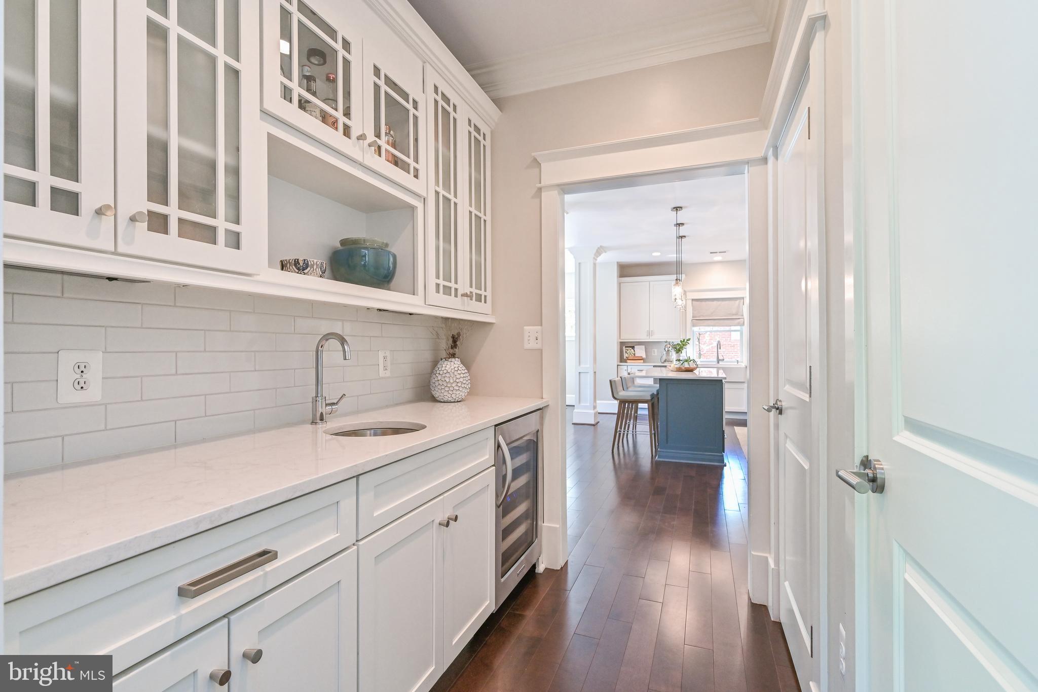 GOLF CLUB MANOR - Residential