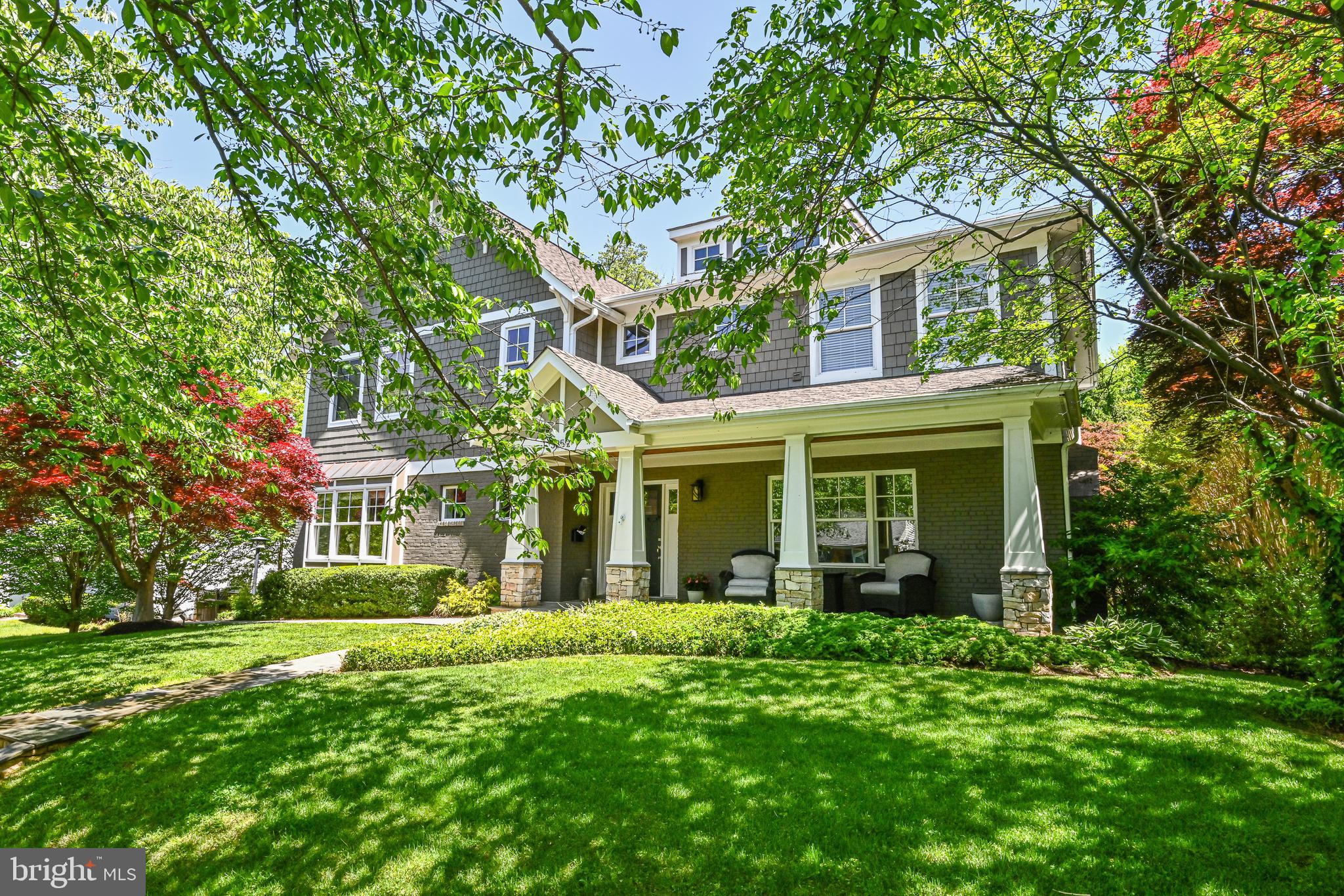 GOLF CLUB MANOR - Residential