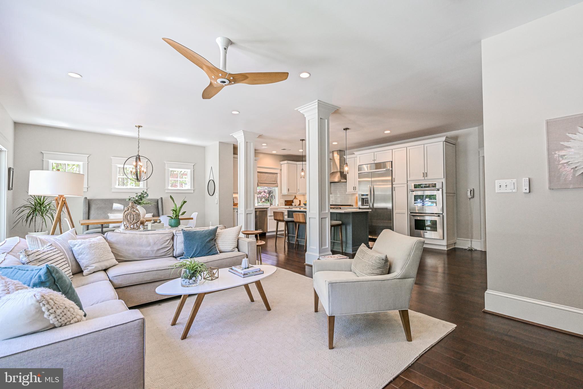 GOLF CLUB MANOR - Residential