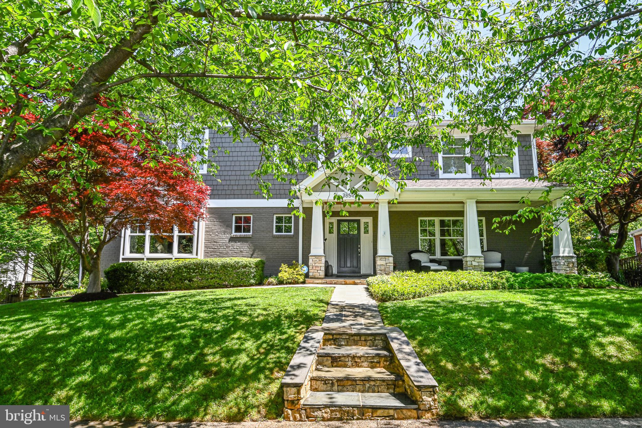 GOLF CLUB MANOR - Residential