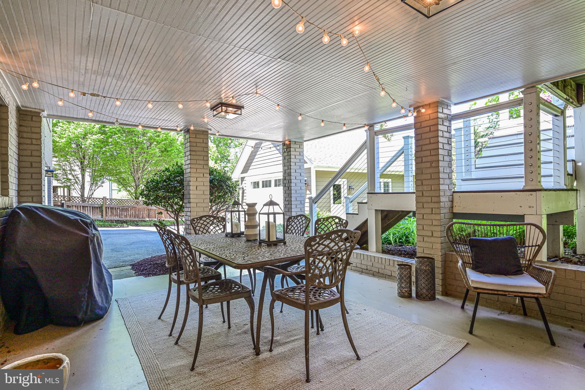 GOLF CLUB MANOR - Residential