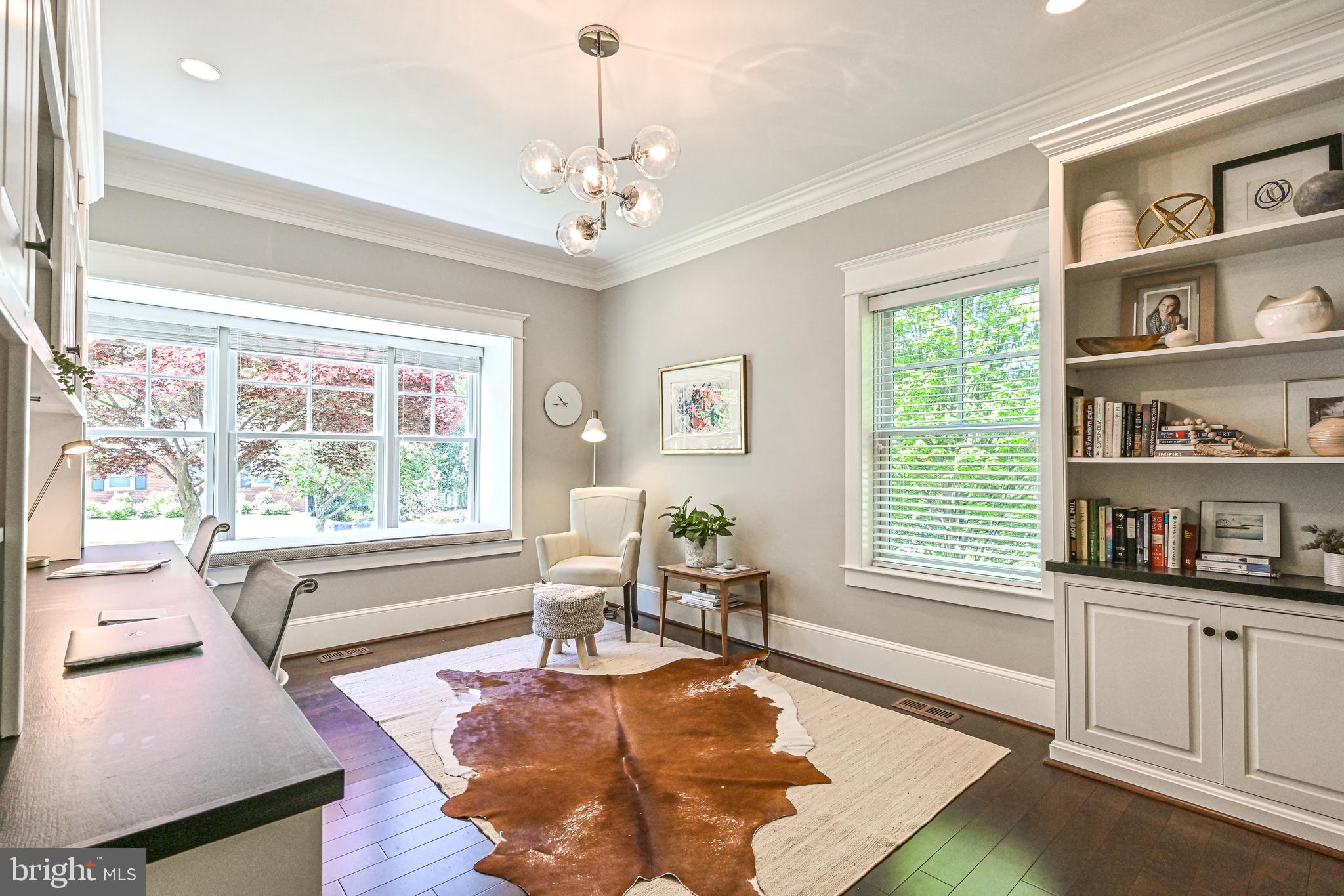 GOLF CLUB MANOR - Residential