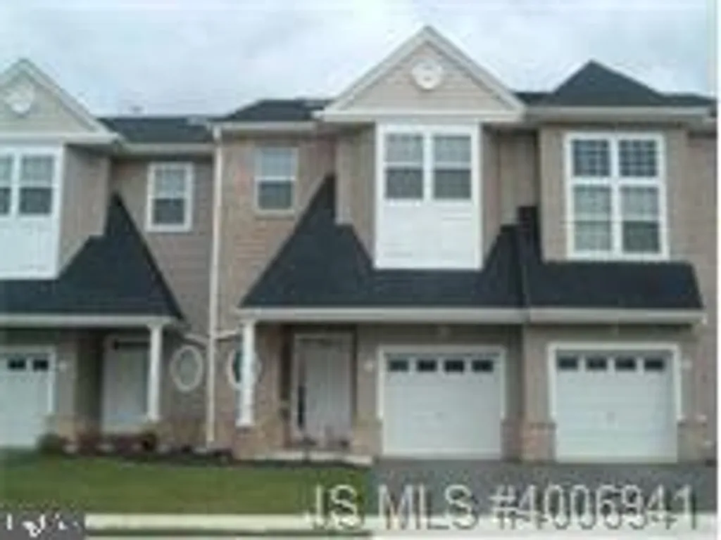 4 Island Breeze Court, Manahawkin, NJ 08050