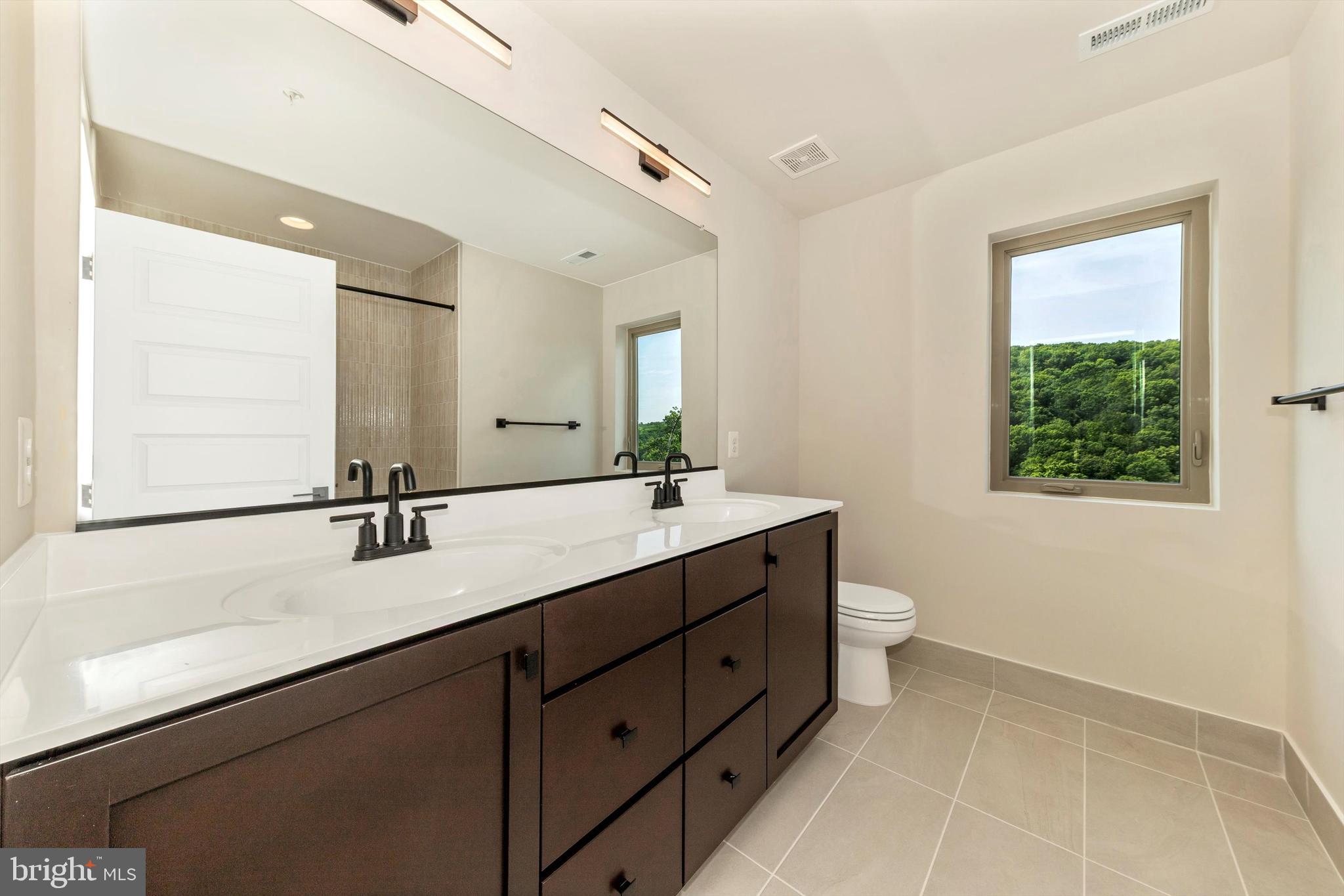 ASPEN LAKE LINGANORE - Residential