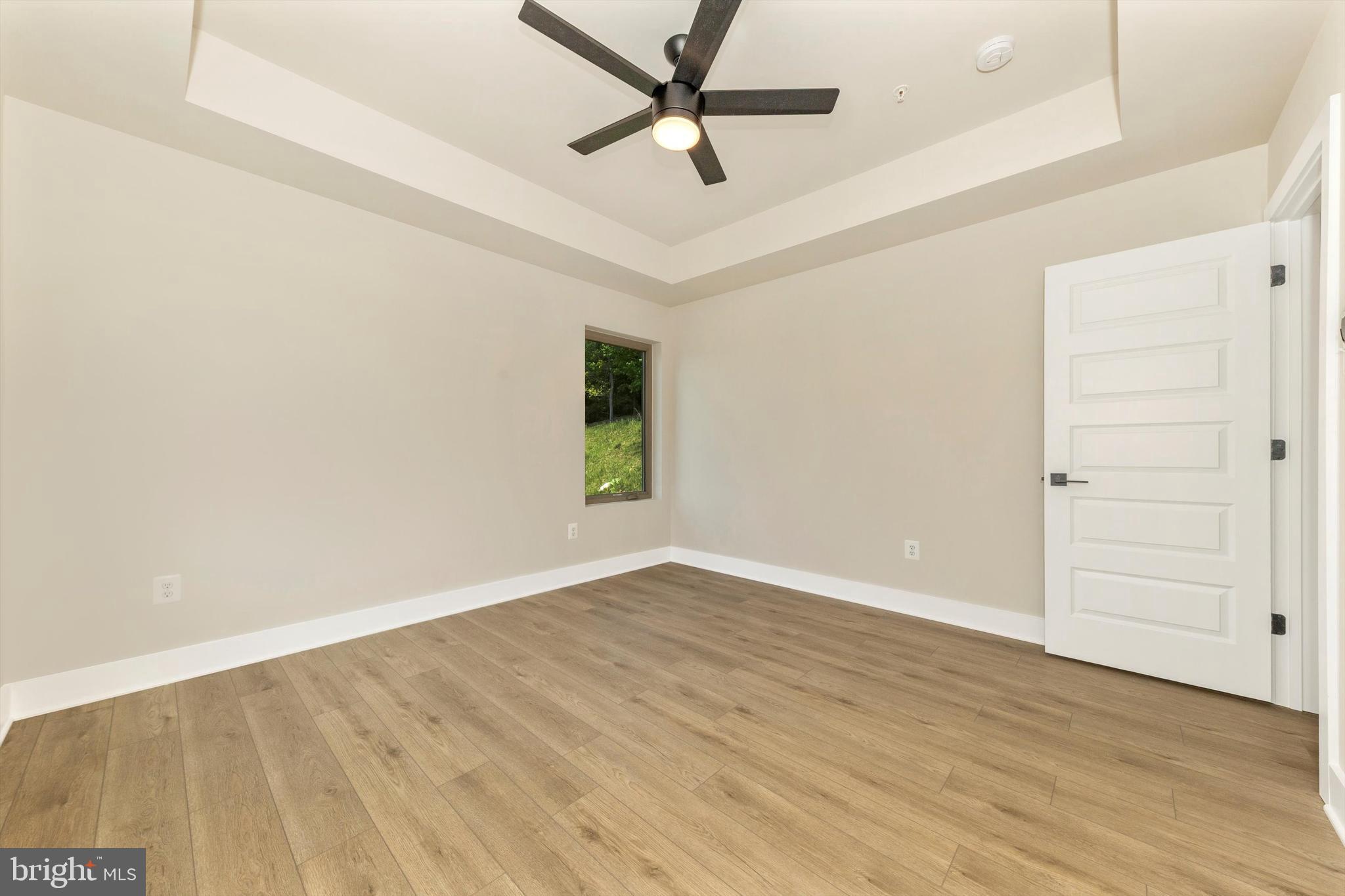 ASPEN LAKE LINGANORE - Residential