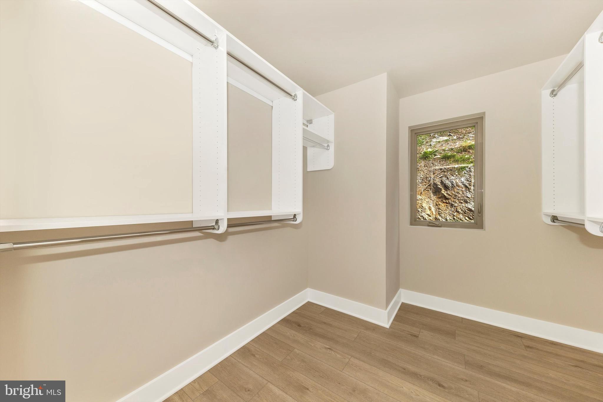 ASPEN LAKE LINGANORE - Residential