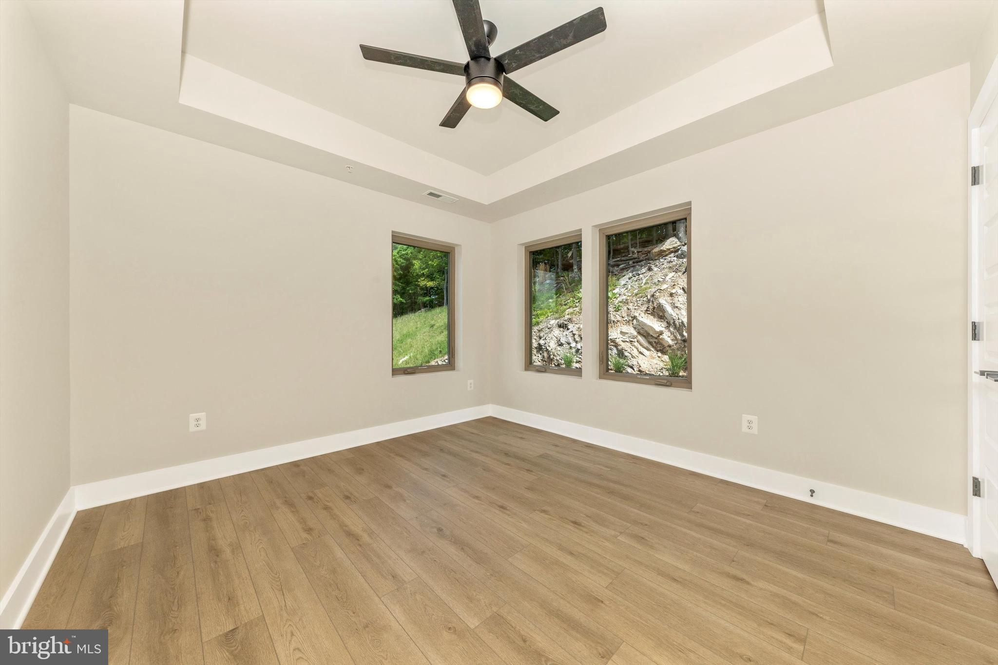 ASPEN LAKE LINGANORE - Residential