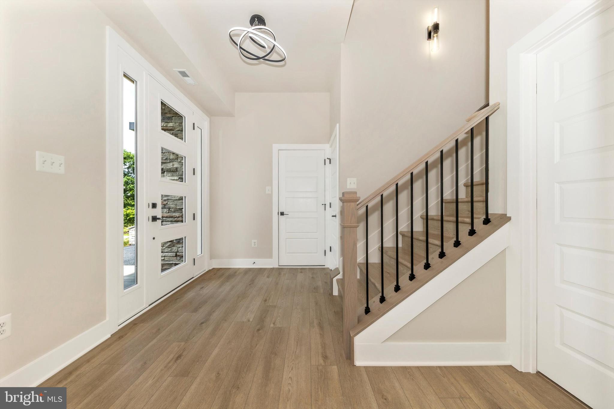 ASPEN LAKE LINGANORE - Residential