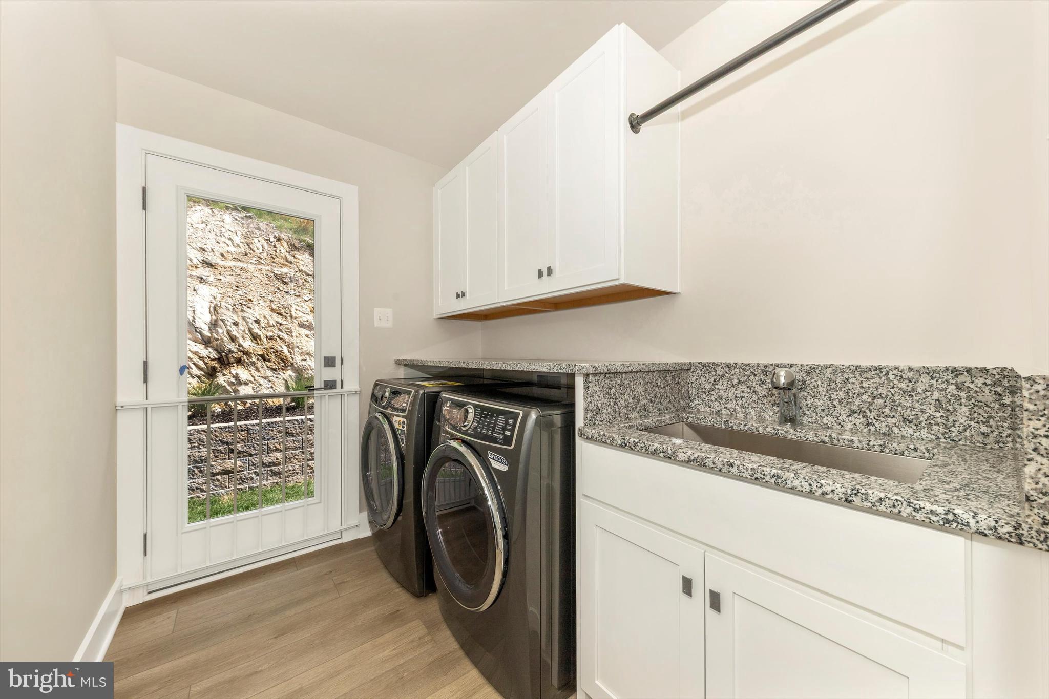 ASPEN LAKE LINGANORE - Residential