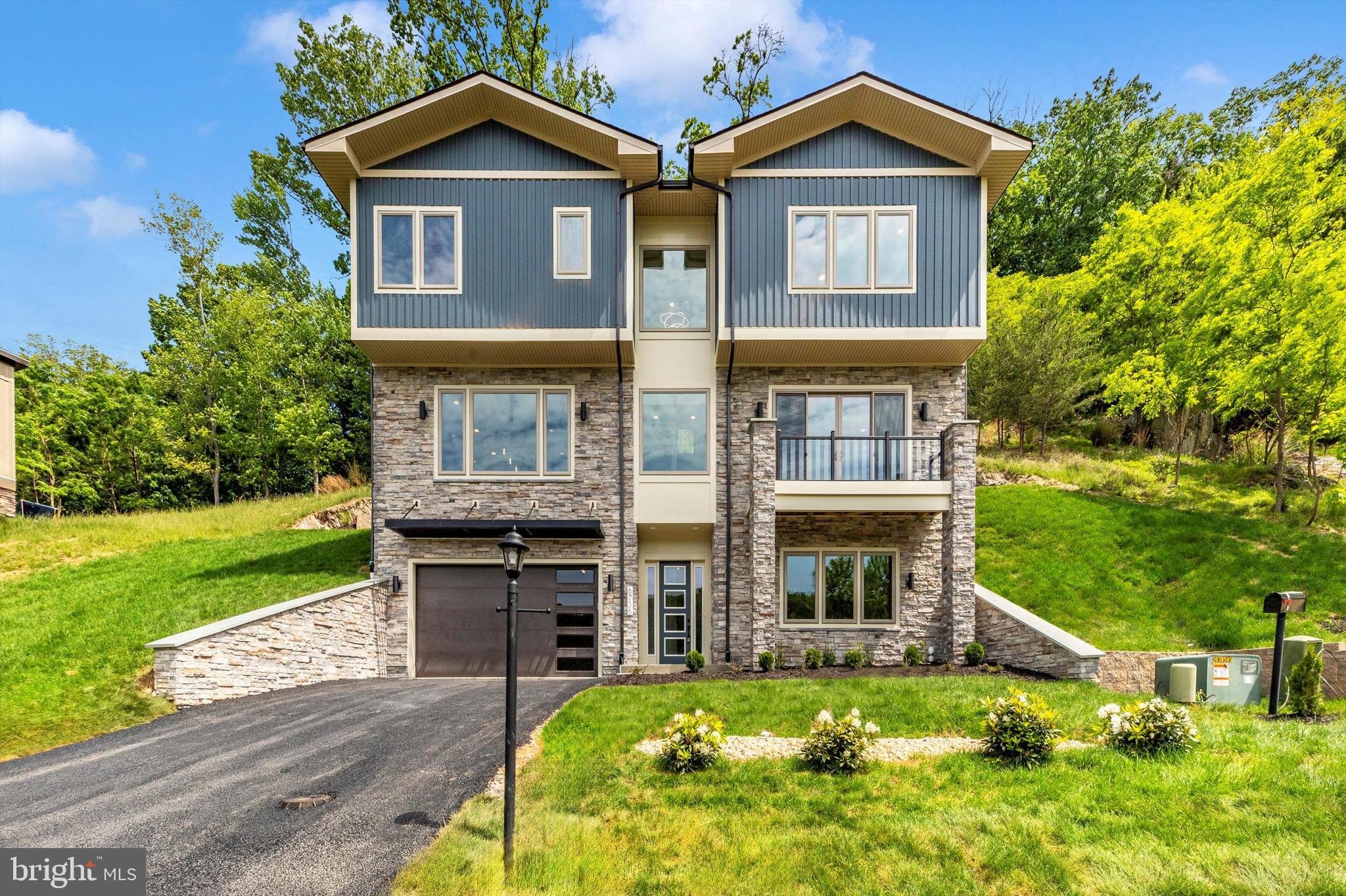 ASPEN LAKE LINGANORE - Residential