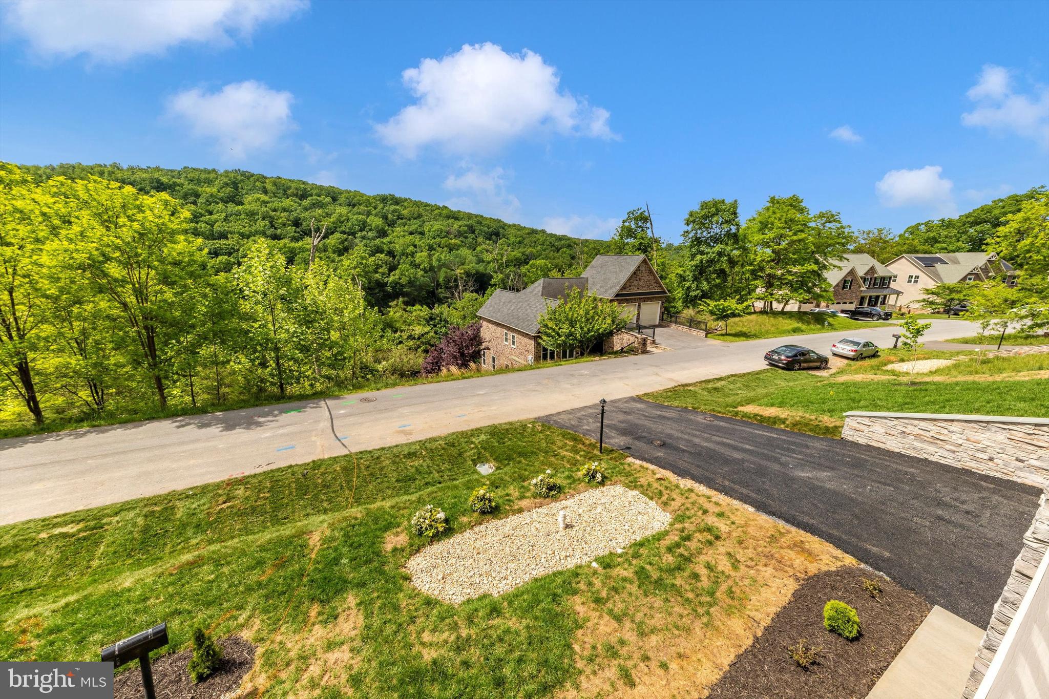 ASPEN LAKE LINGANORE - Residential