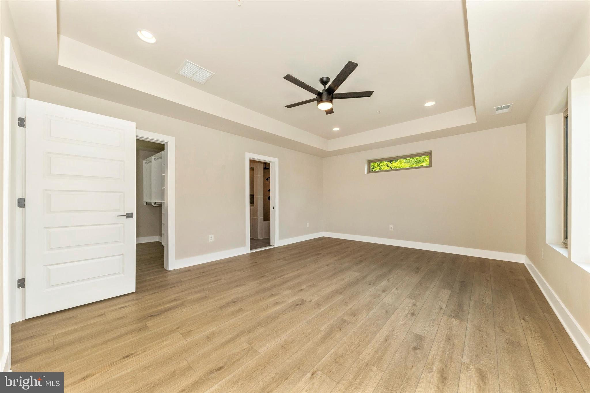 ASPEN LAKE LINGANORE - Residential