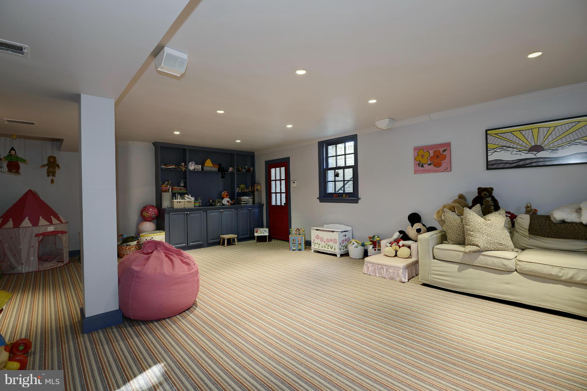 WESLEY HEIGHTS - Residential
