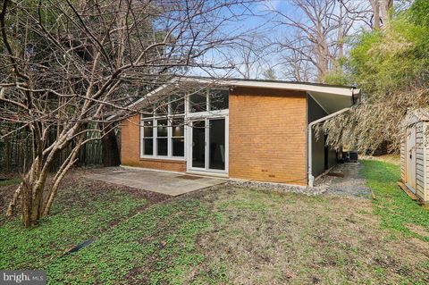 10701 SHELLEY COURT GARRETT PARK MD 20896