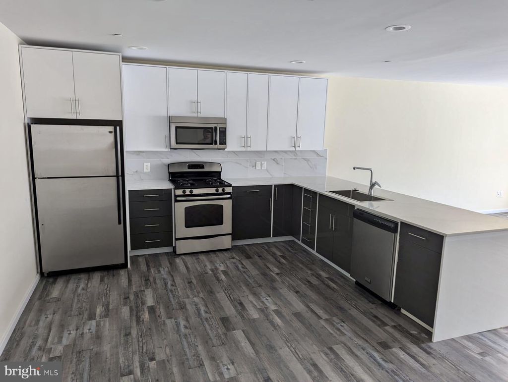 Photo of 800 N 48th Street #20, PHILADELPHIA, PA 19139 (MLS # PAPH2394866)