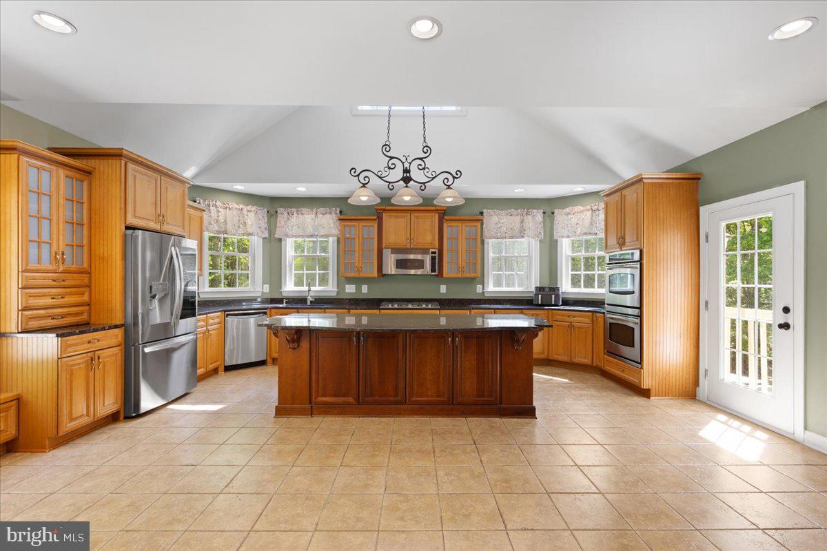 ESTATES OF CHANCELLORSVILLE - Residential