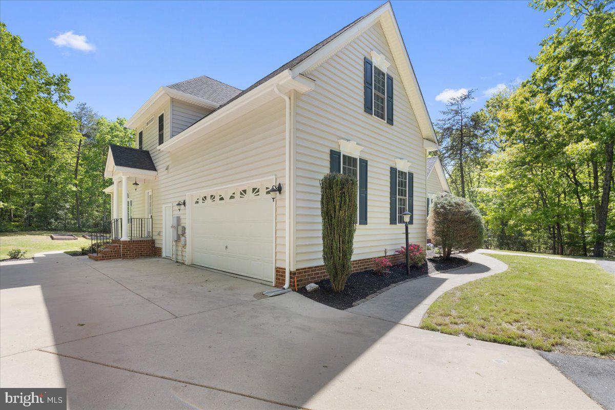 ESTATES OF CHANCELLORSVILLE - Residential