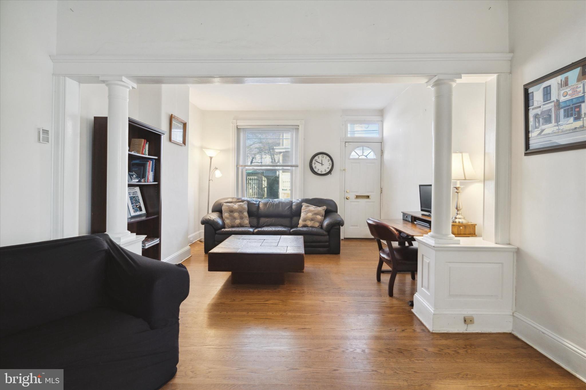 ROXBOROUGH - Residential