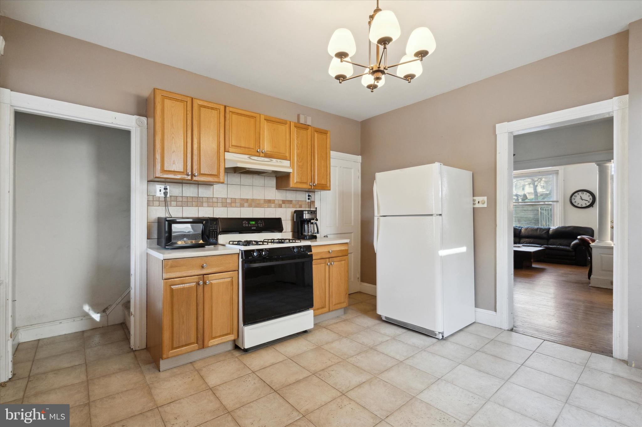 ROXBOROUGH - Residential