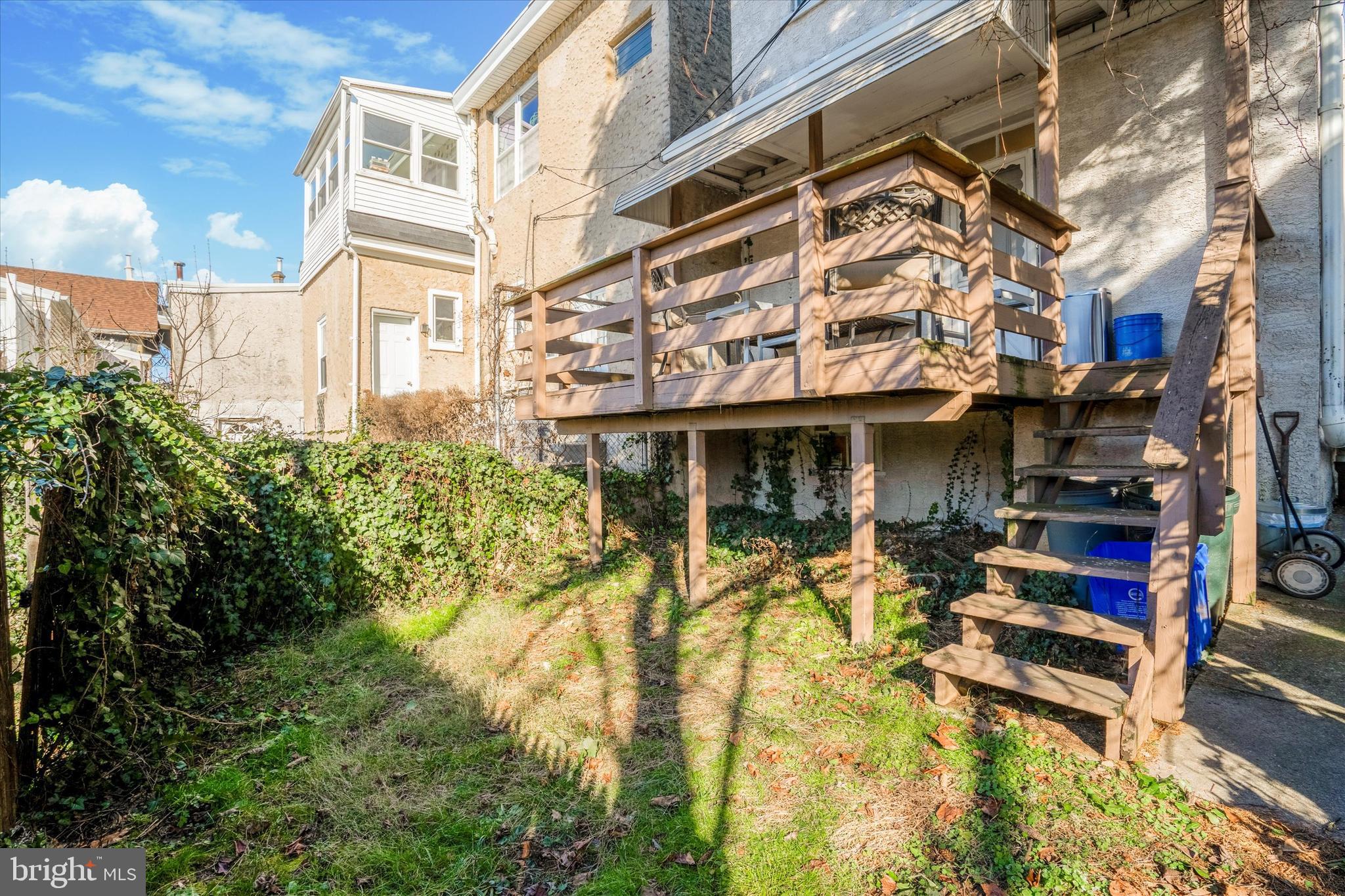 ROXBOROUGH - Residential