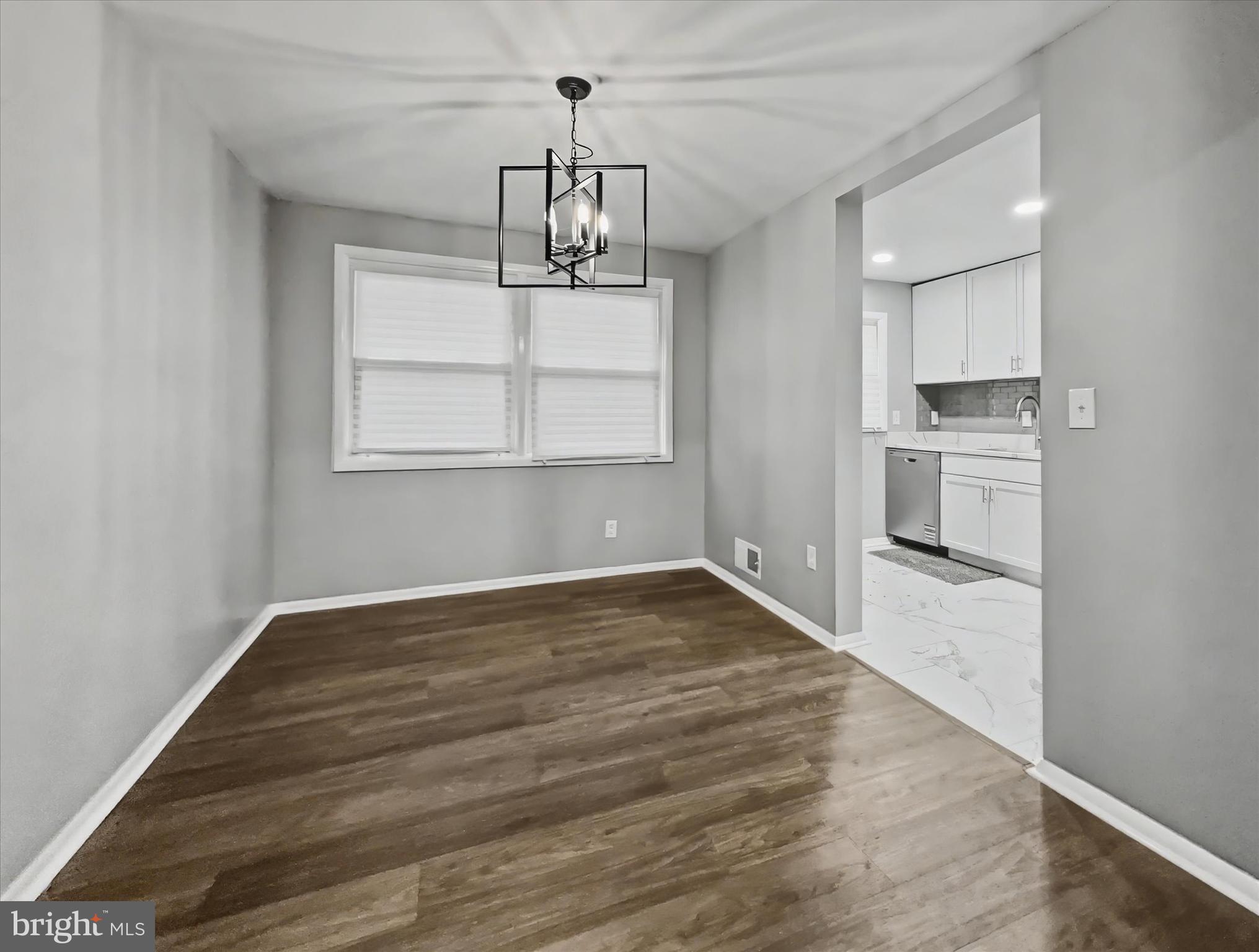 COUNTRY RIDGE - Residential