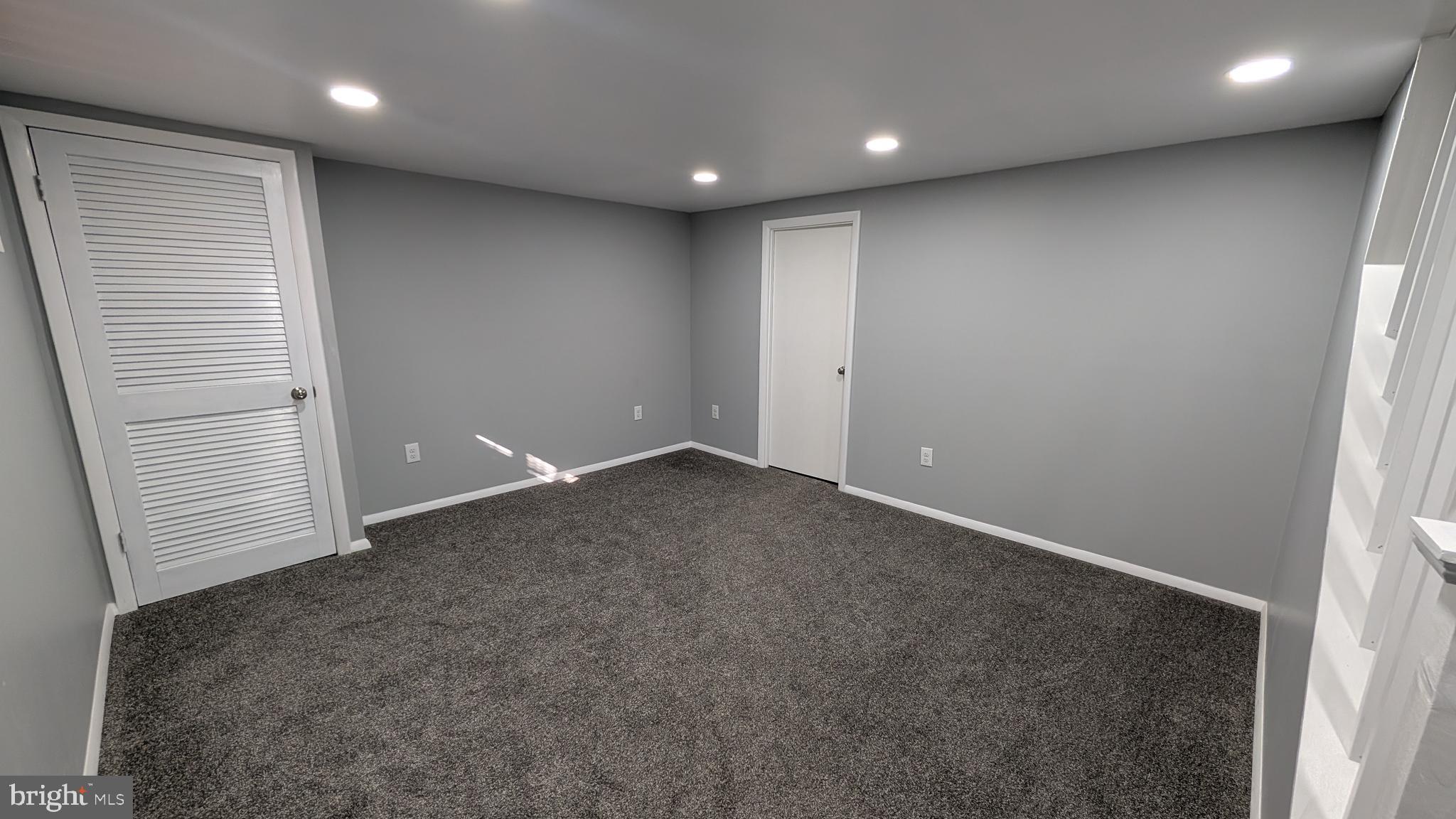 COUNTRY RIDGE - Residential