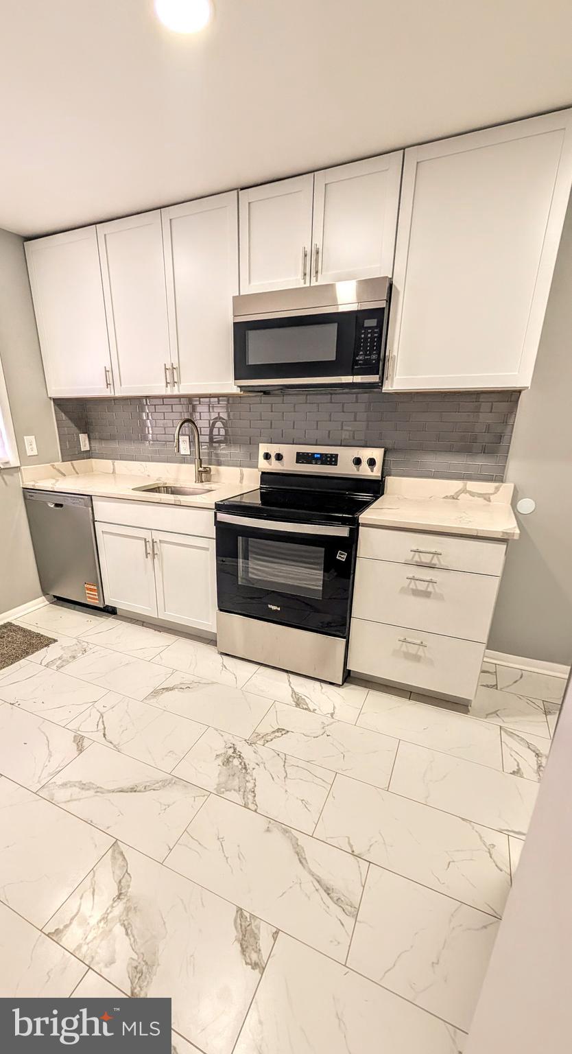 COUNTRY RIDGE - Residential