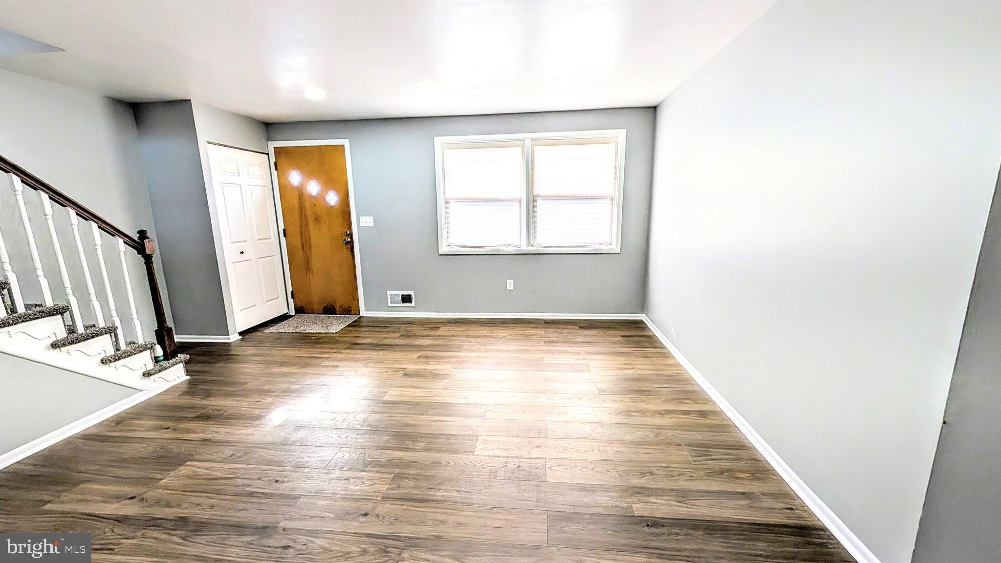 COUNTRY RIDGE - Residential