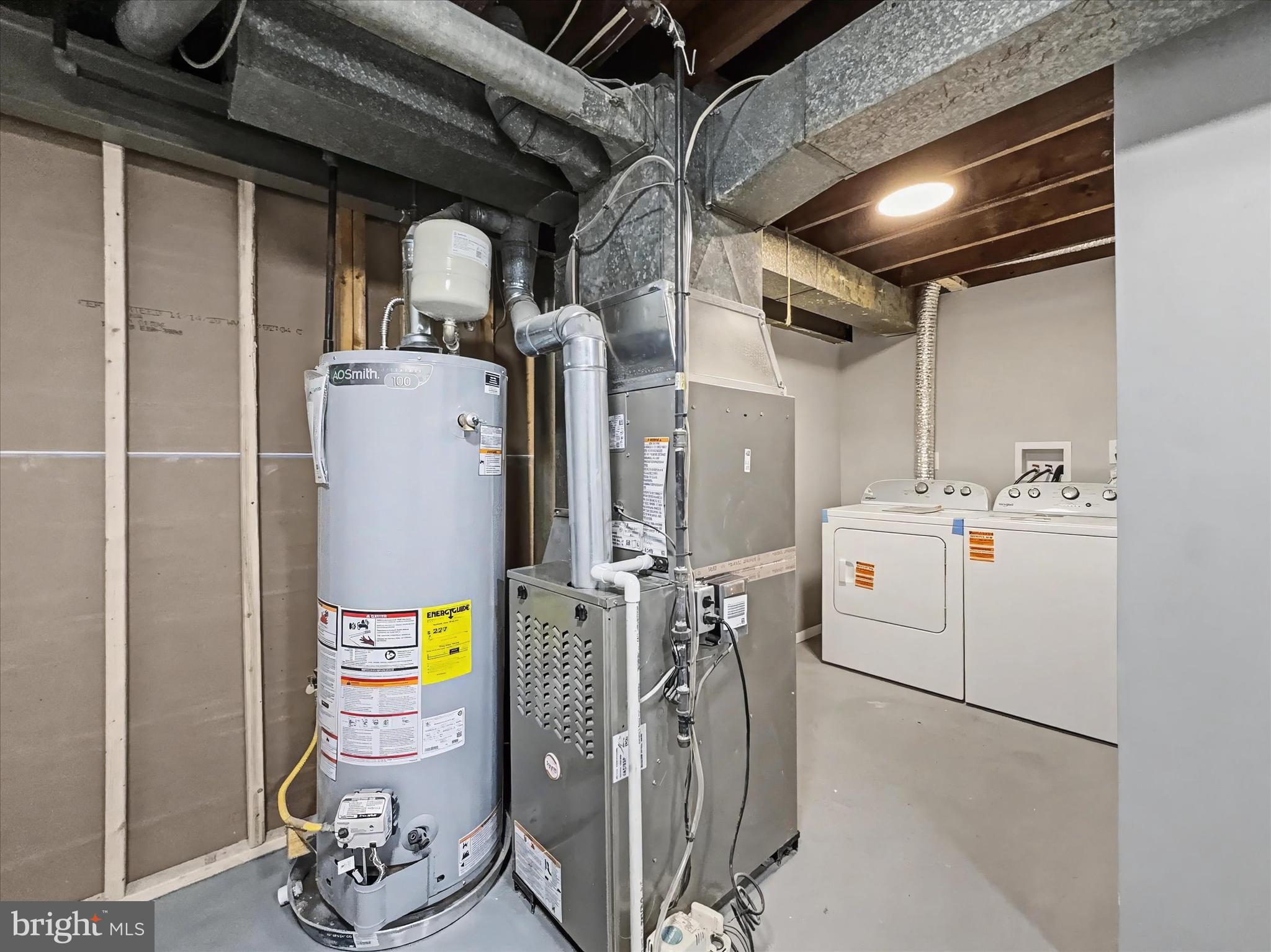 COUNTRY RIDGE - Residential