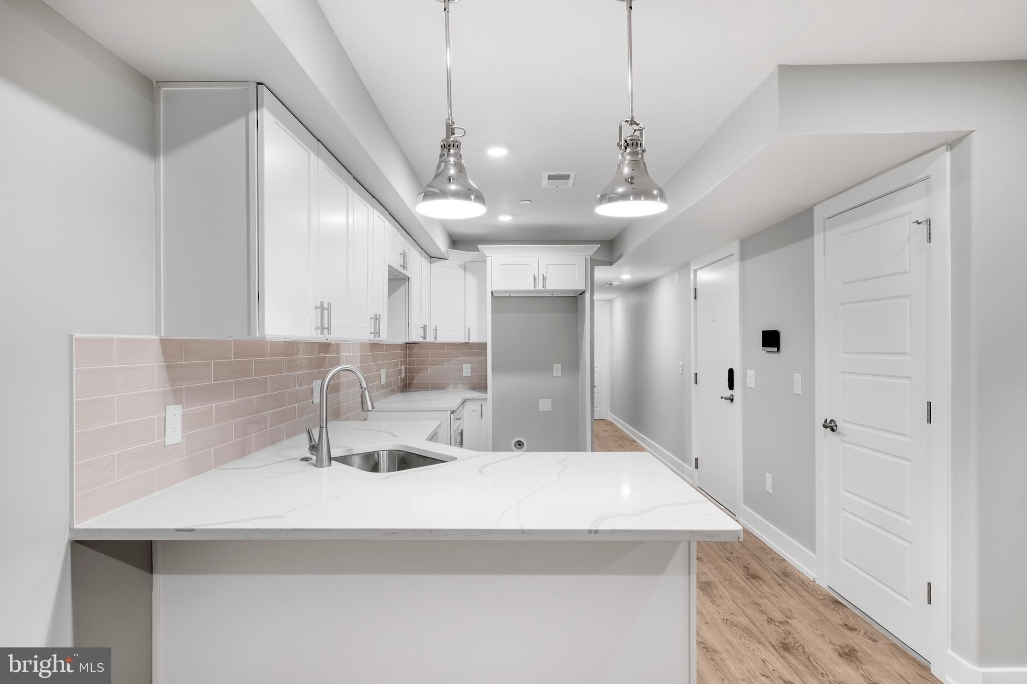 WEST KENSINGTON - Residential Income