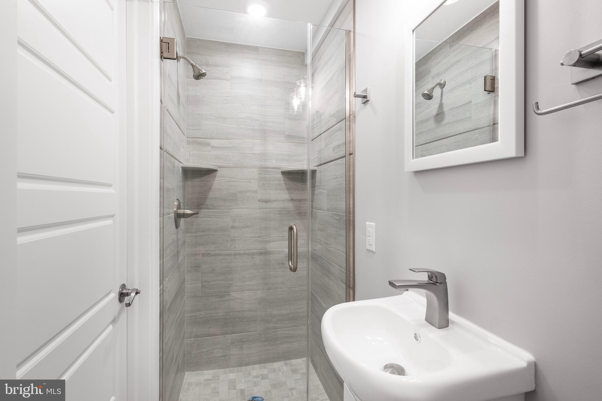 WEST KENSINGTON - Residential Income