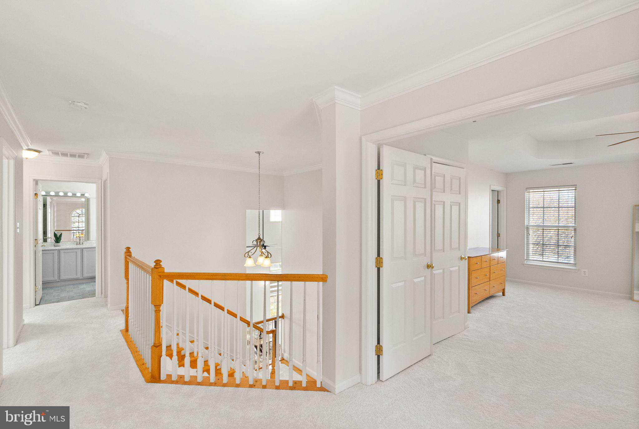 SOUTH RIDING - Residential