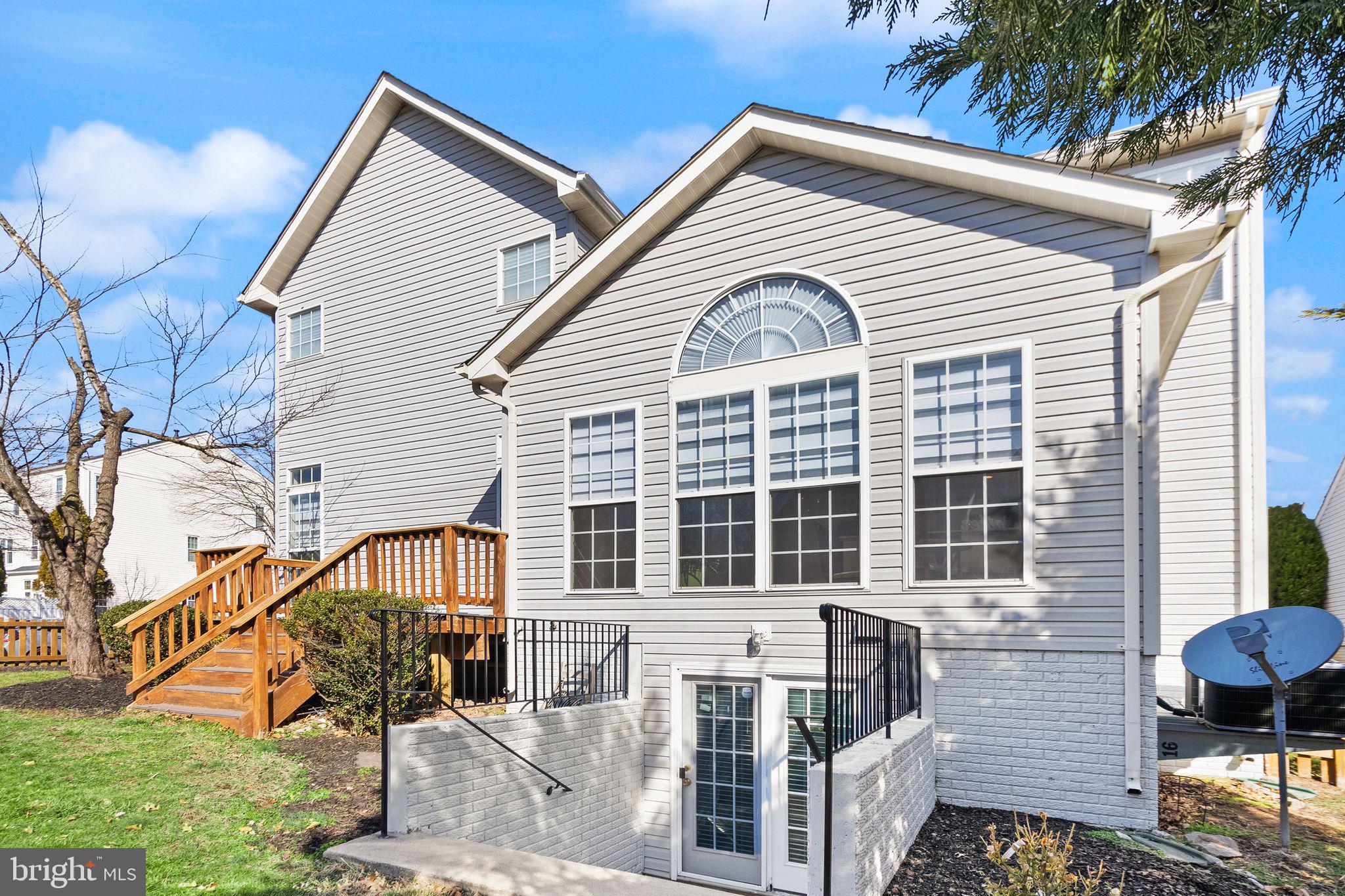 SOUTH RIDING - Residential