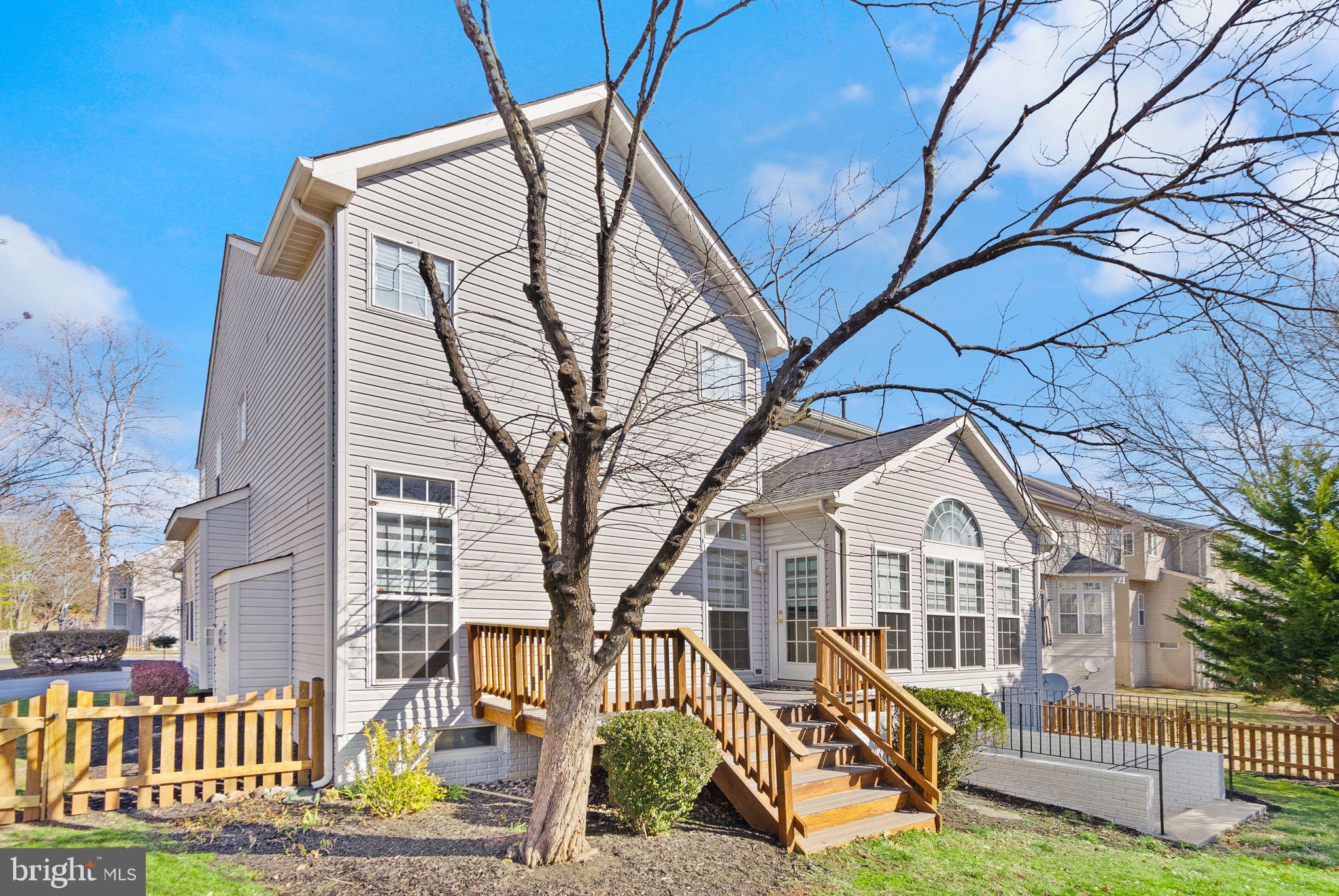 SOUTH RIDING - Residential